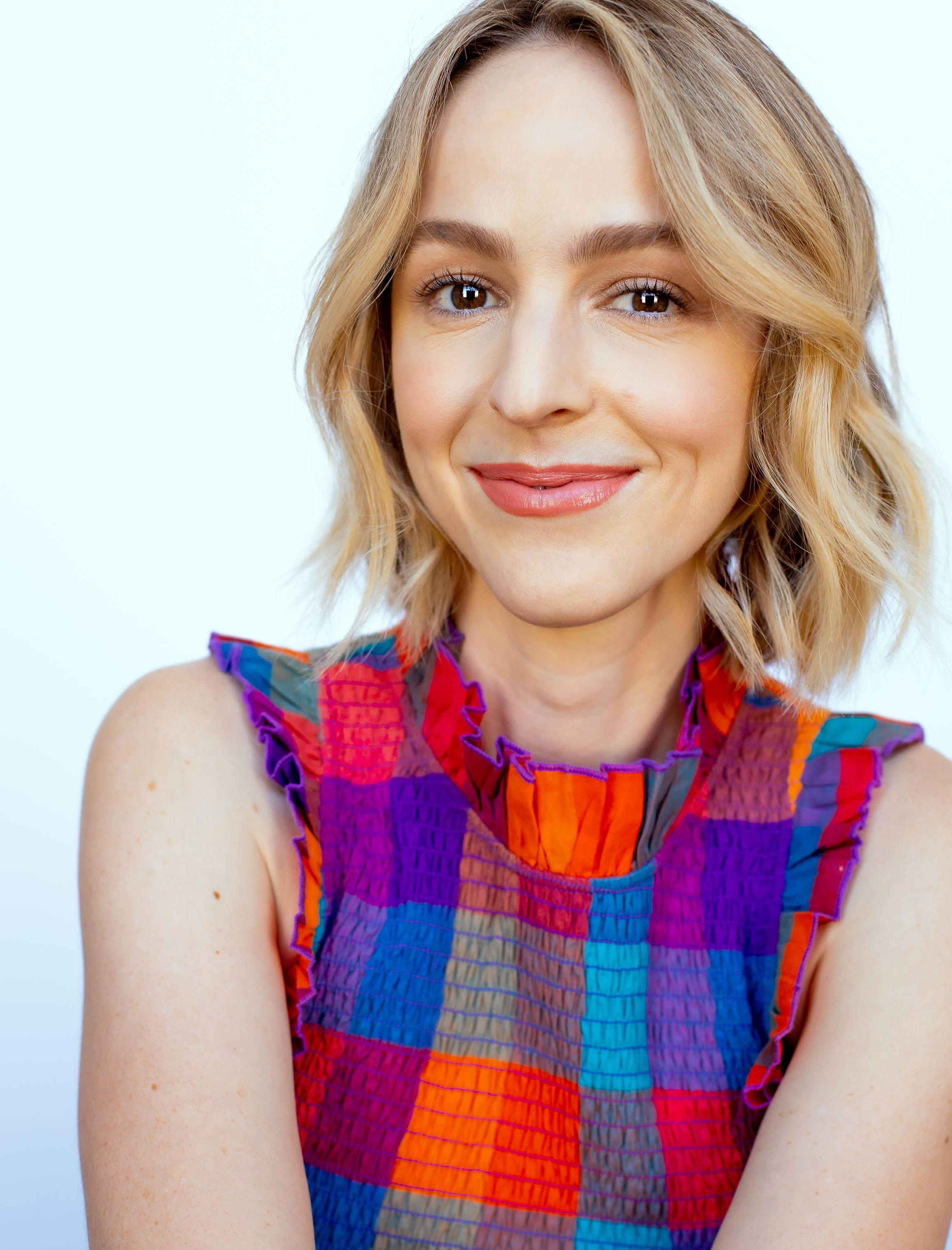 Нора Уайман