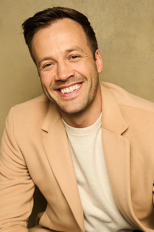 Доминик Лидер