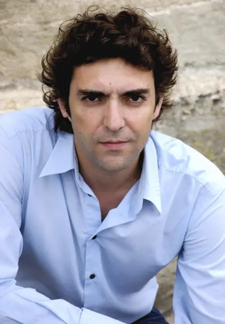 Николас Перро