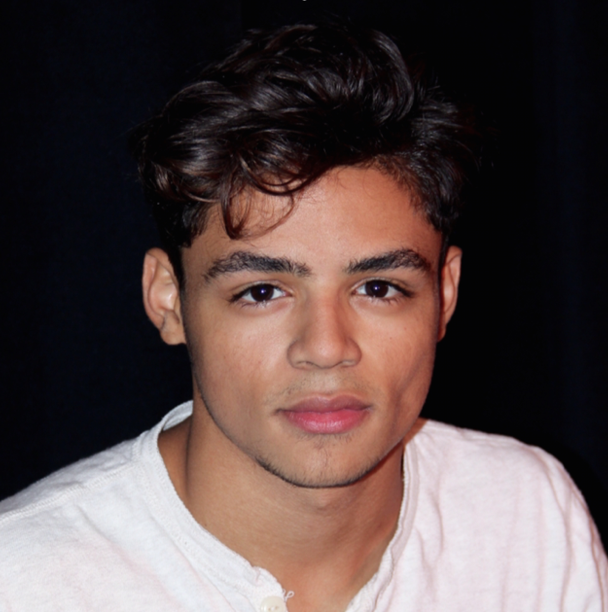 Джошуа Де Хесус