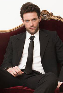 Мауро Альварес