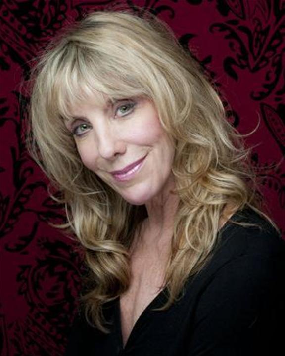 Эллэй Рэй Хеннесси