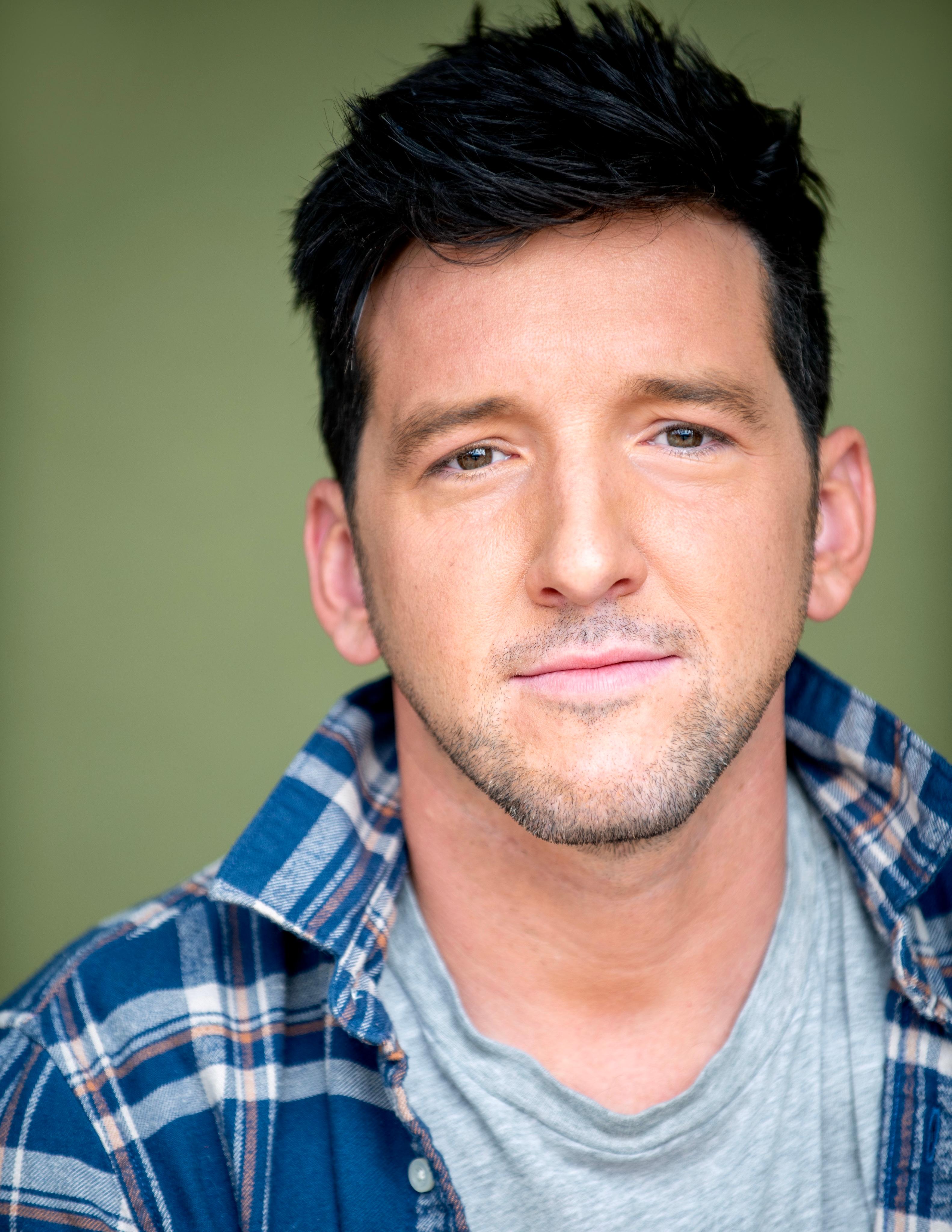 Адам Уолтон