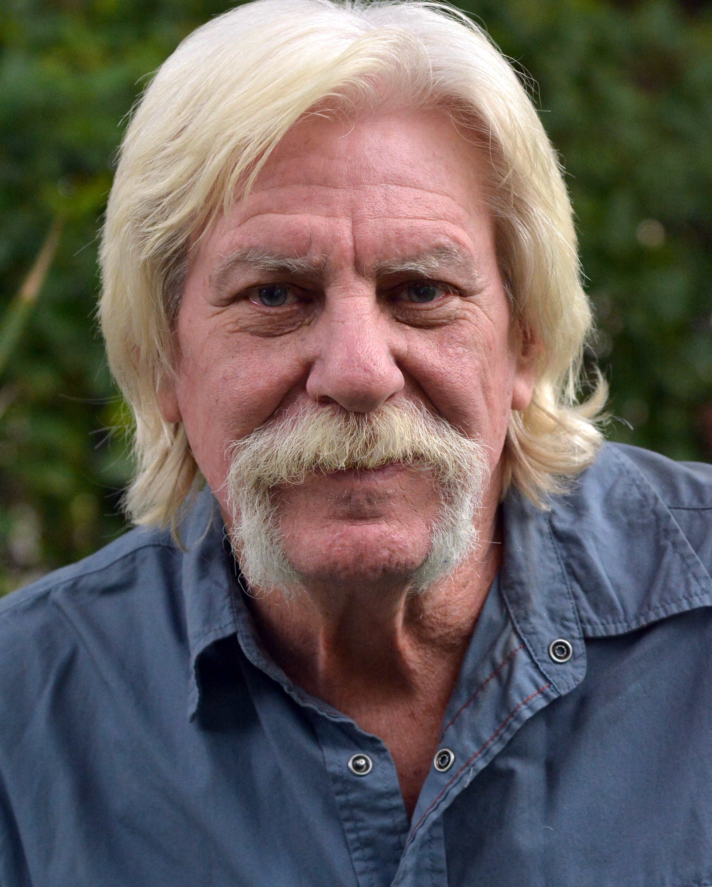 Майкл Кийес