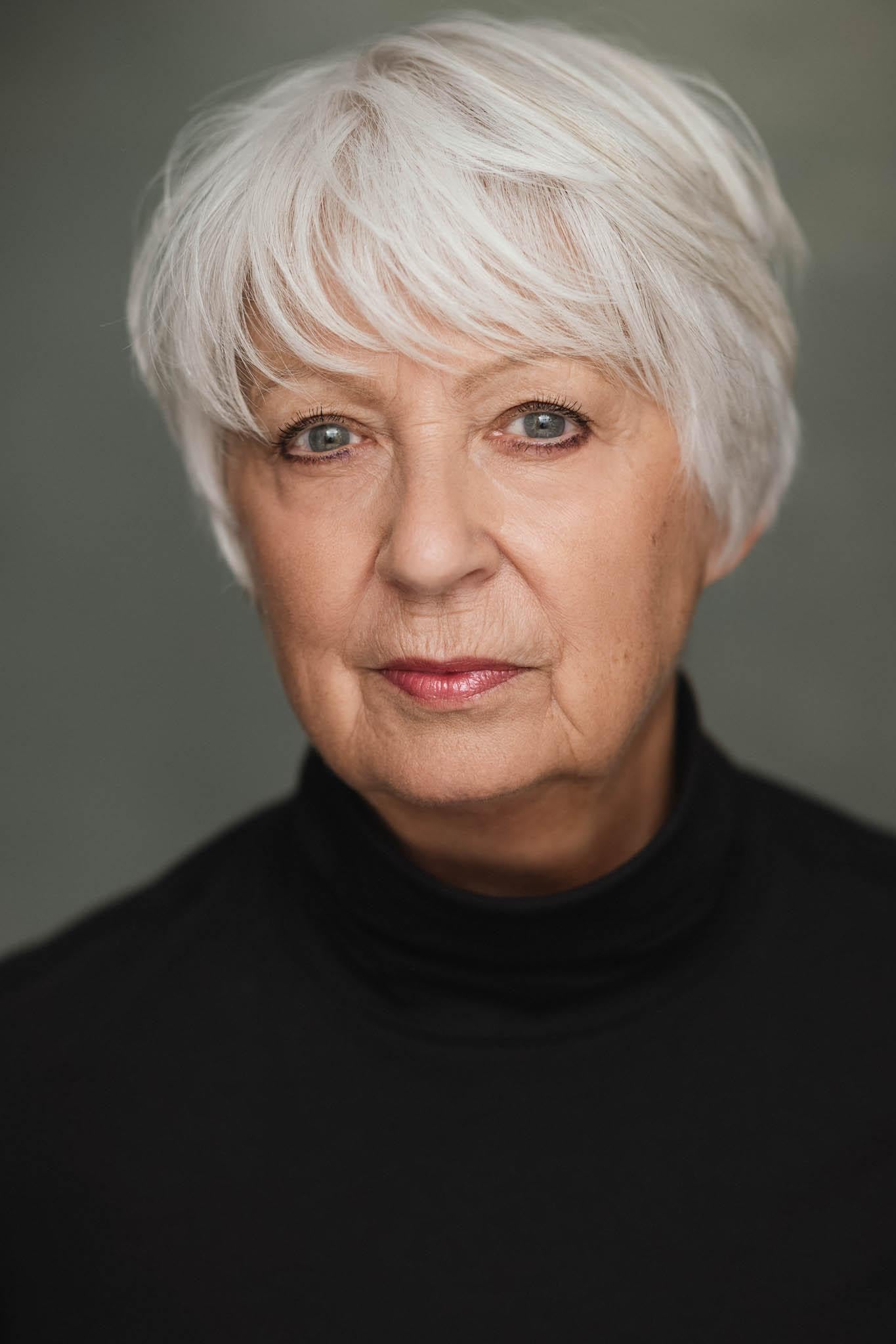 Нина Стрэтфорд