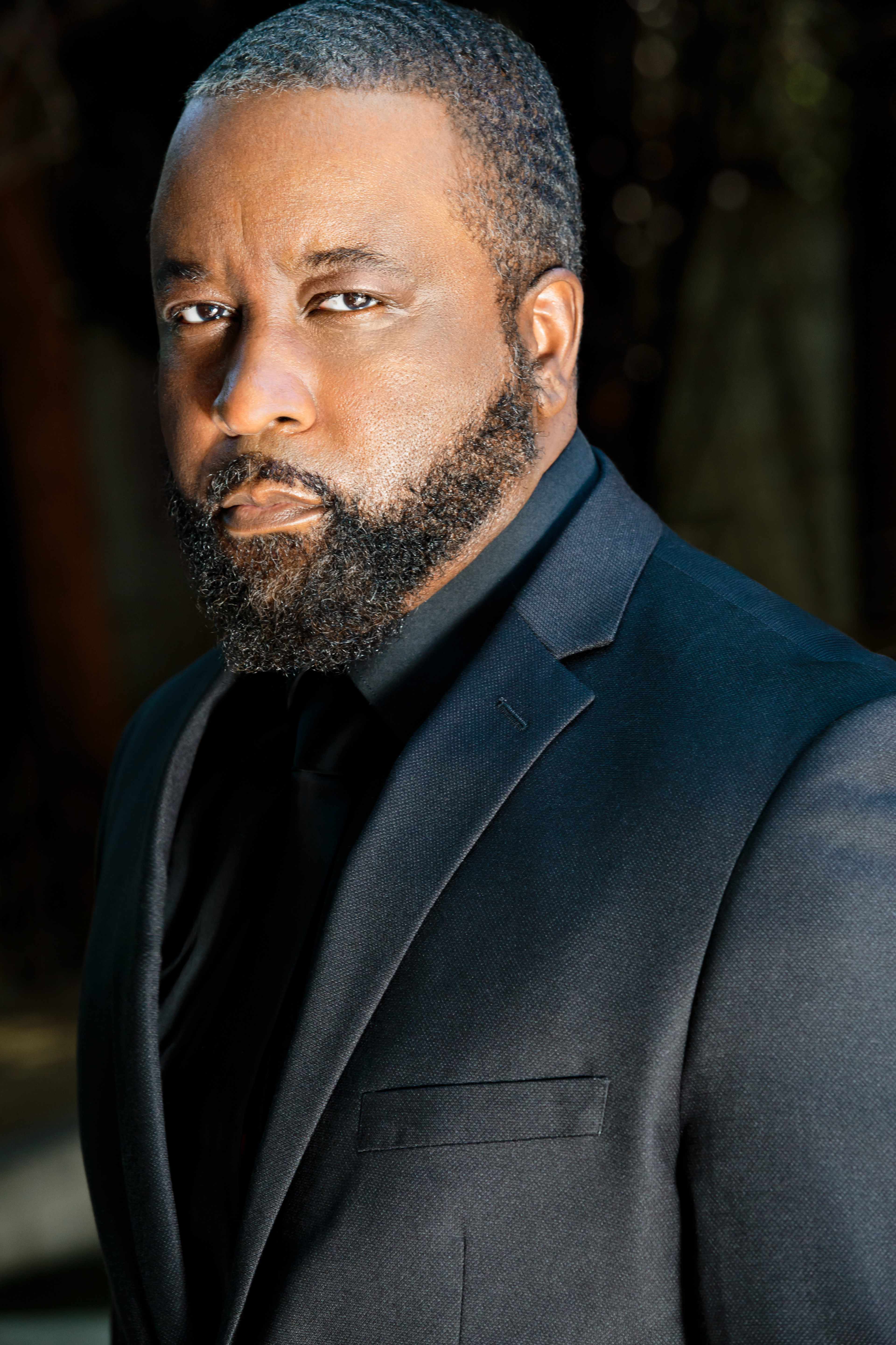 Эрнест Гловер