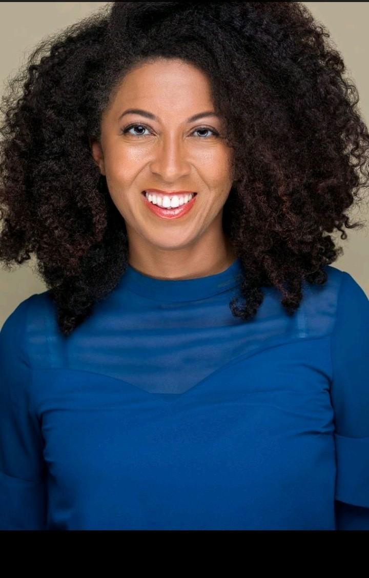 Лесли Барнетт