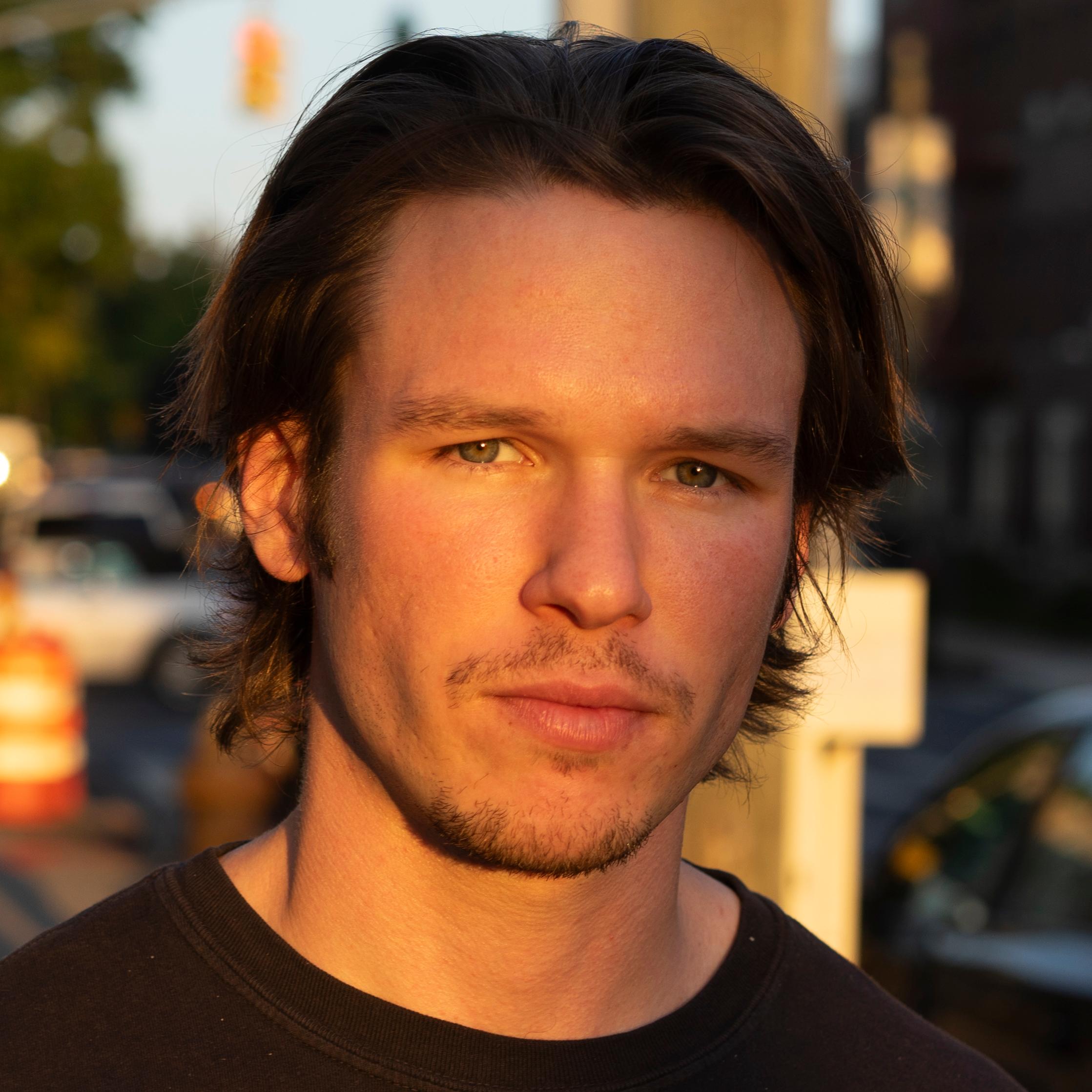 Деклан Иллс