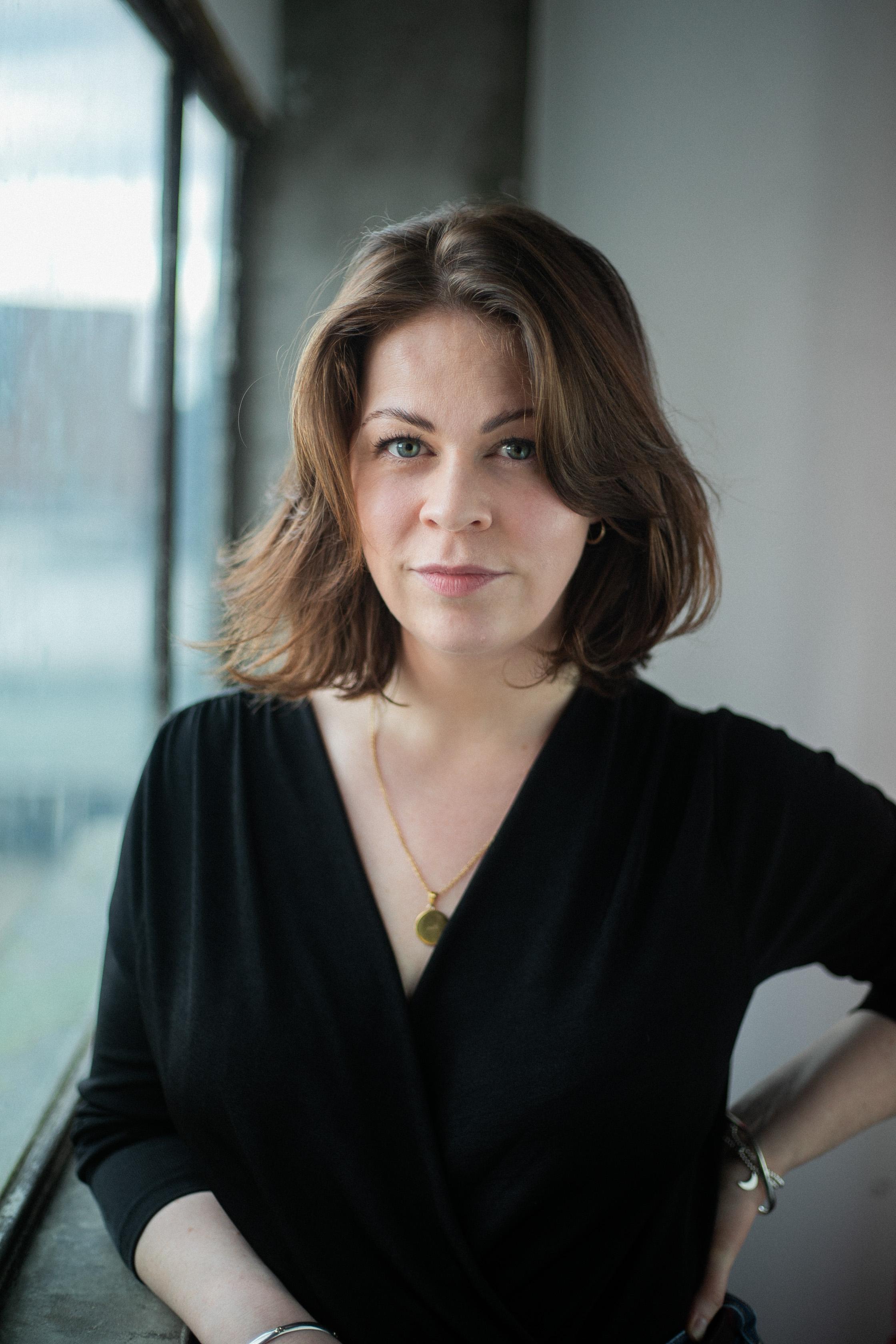 Эмили Хотон