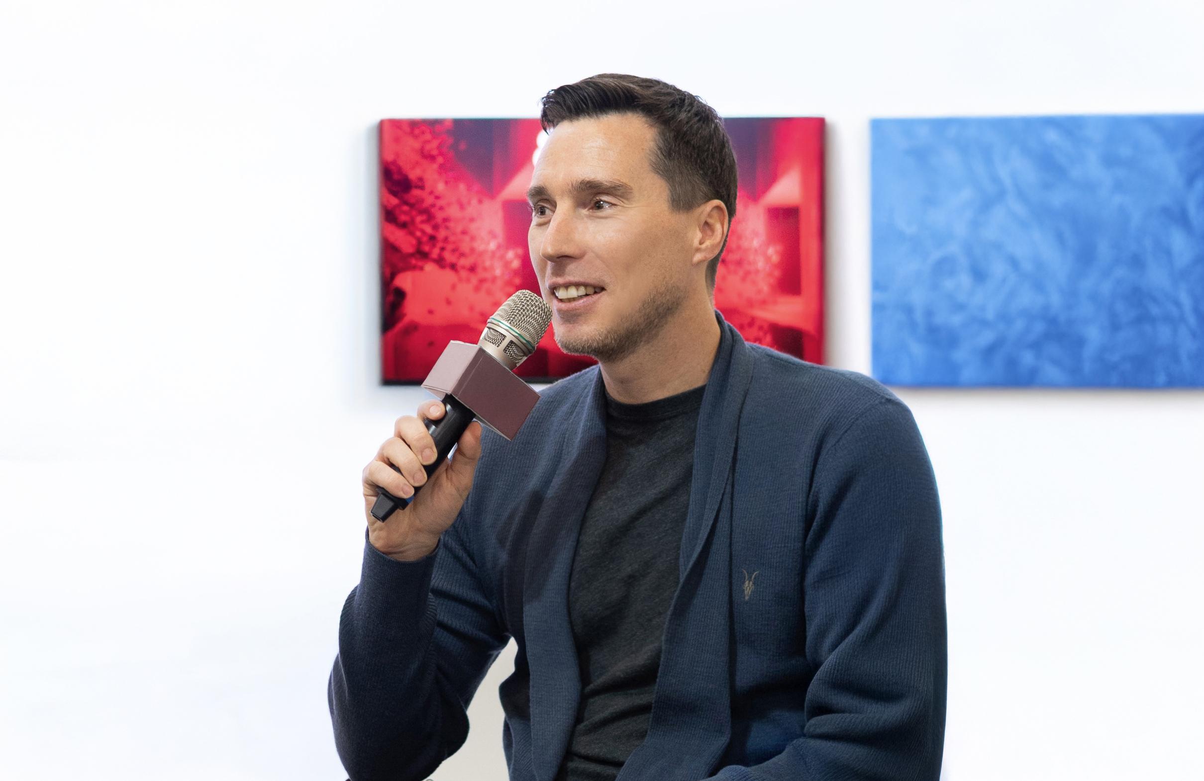 Дэвид Баркер