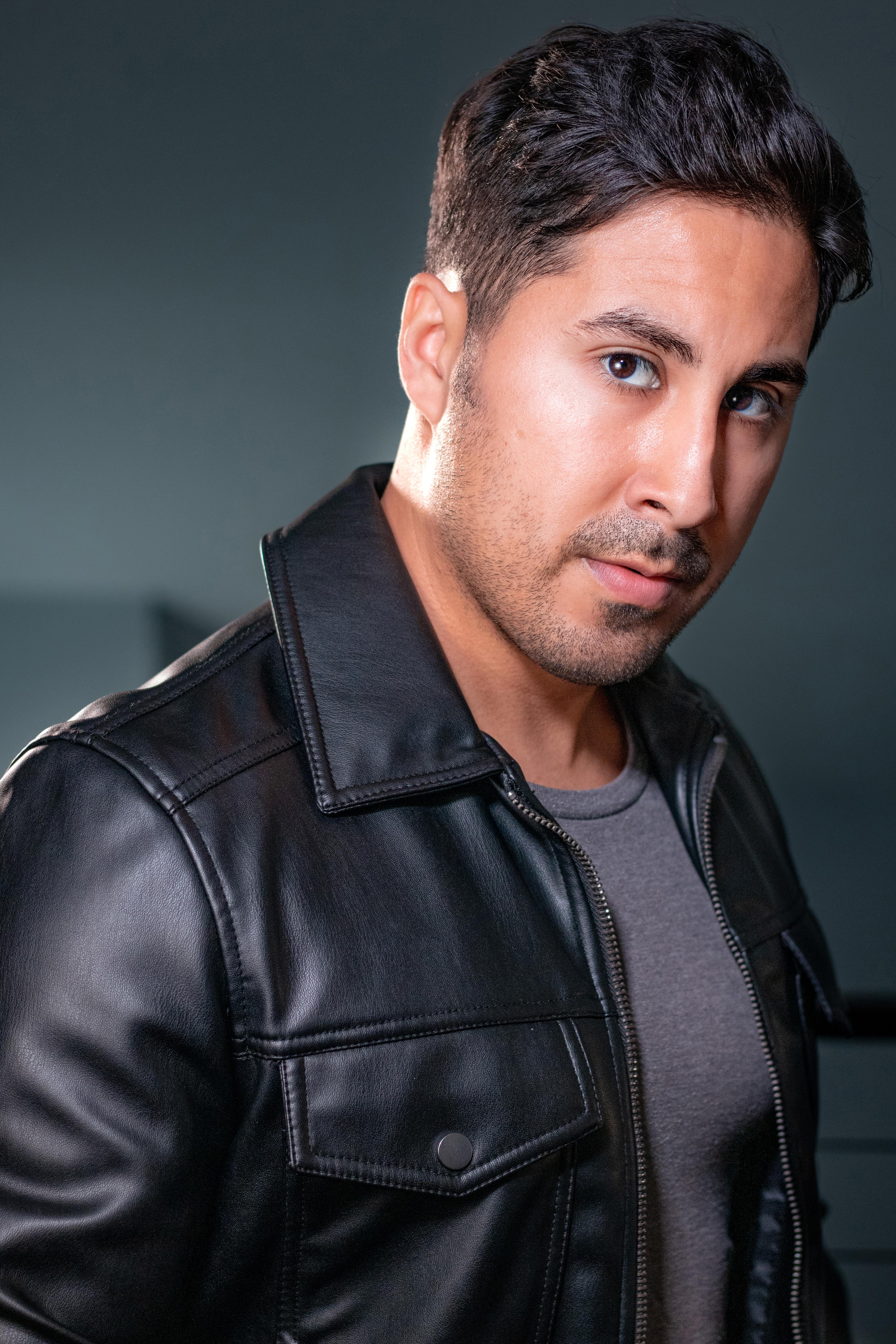 Луис Авилес