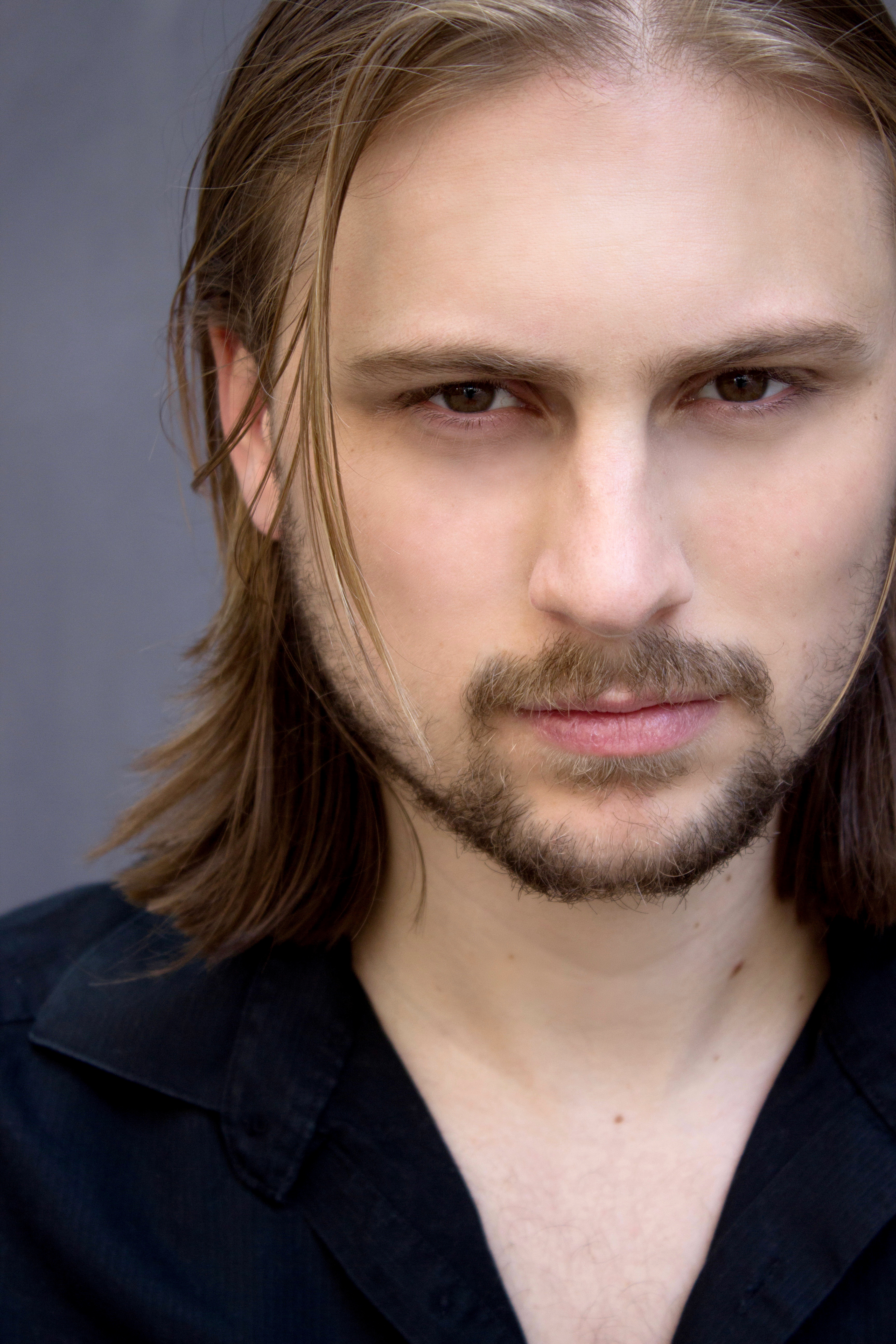 Чарли Николлс