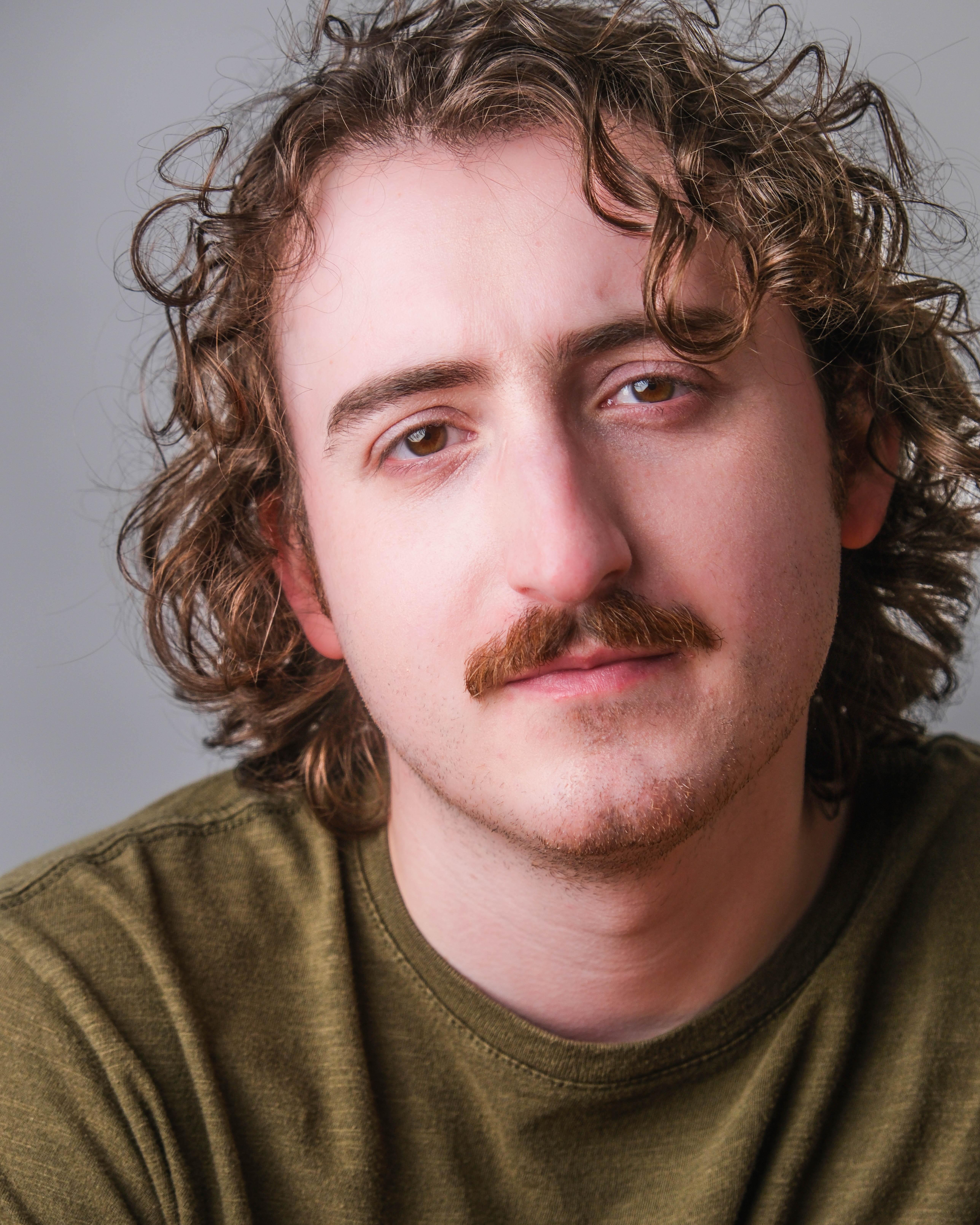 Майкл Шэкет