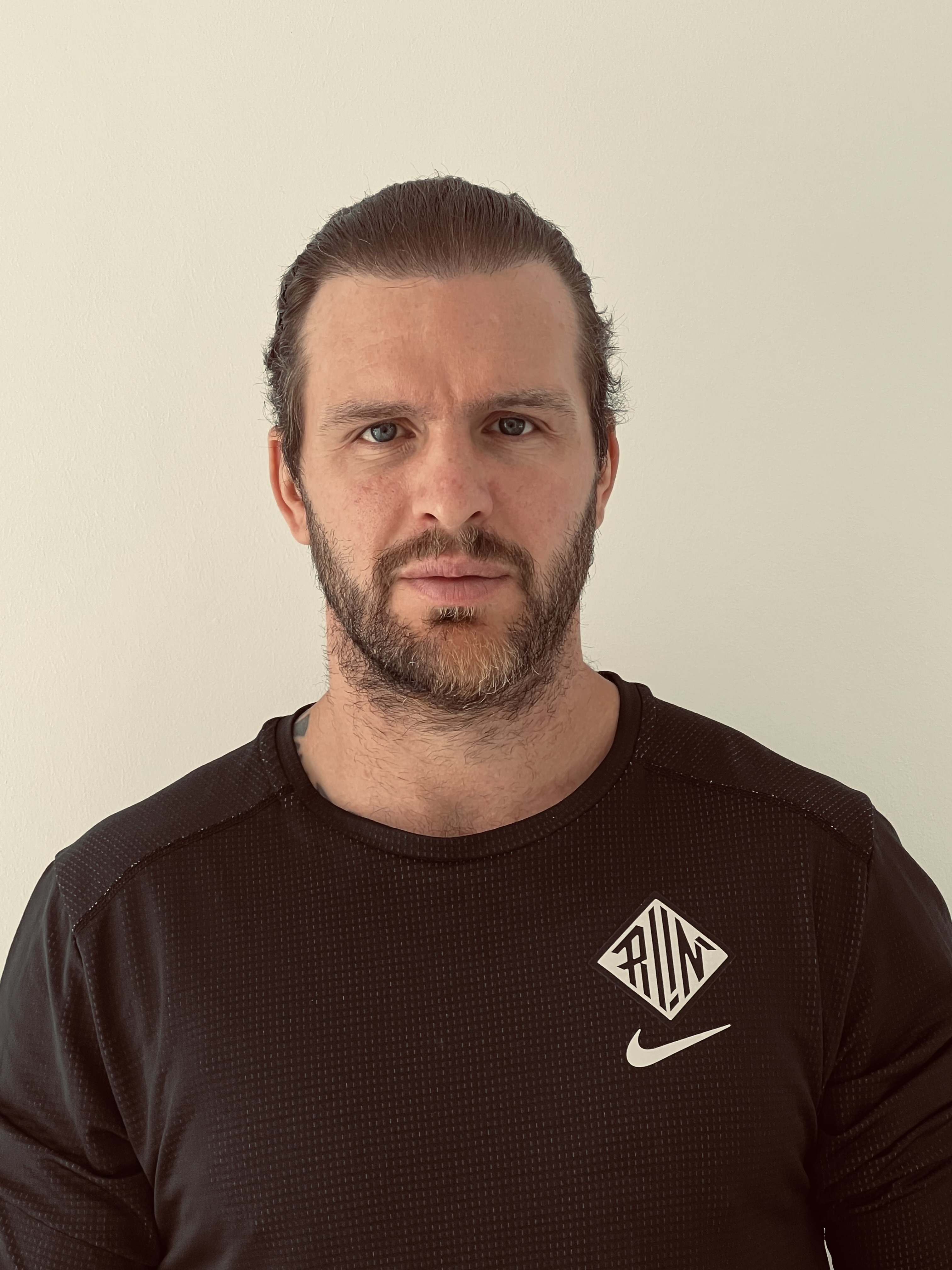 Адам Бауман