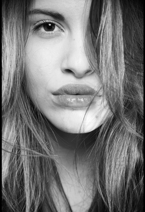 Жасмин Паради