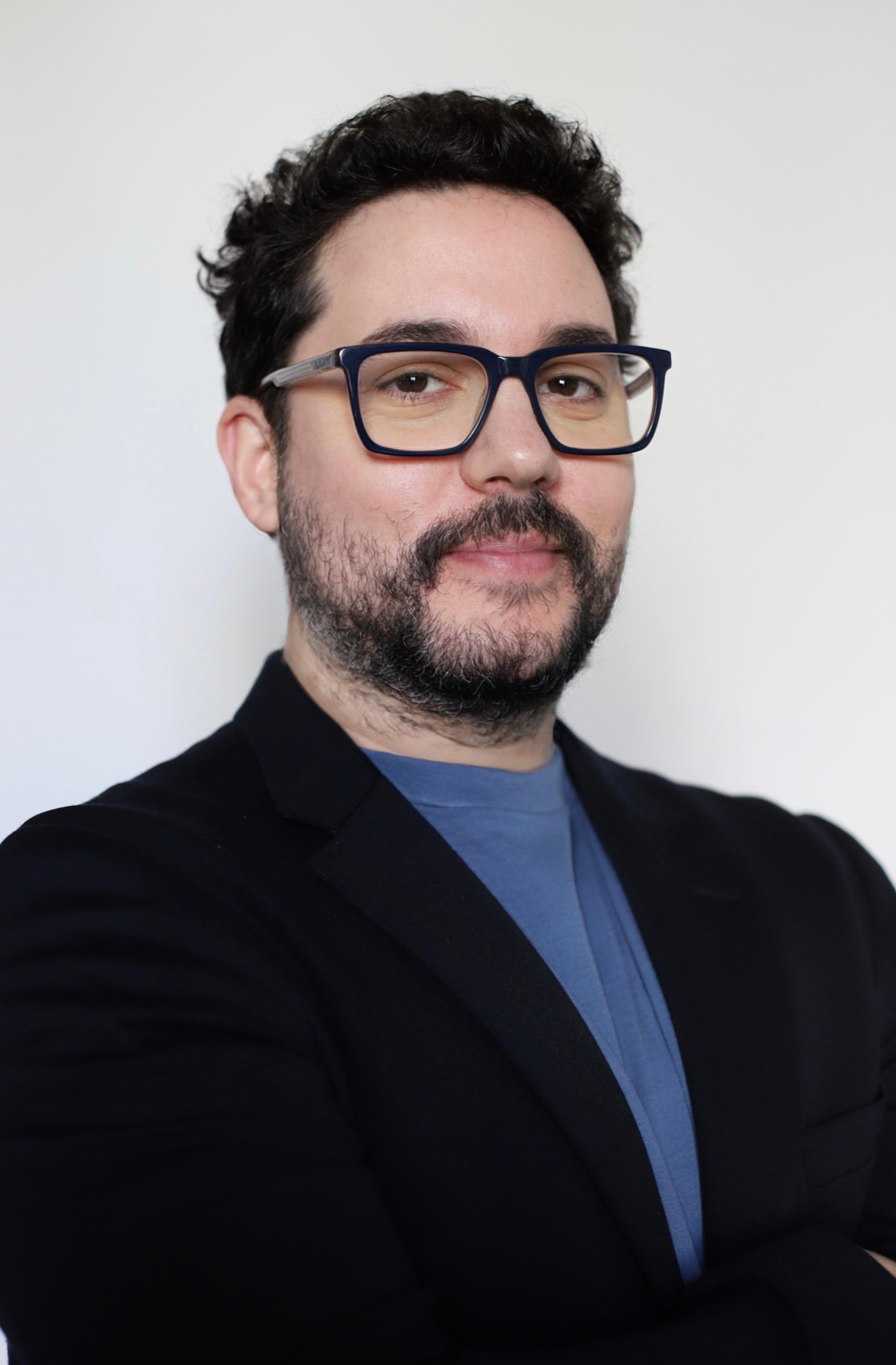 Эмануэль Диес