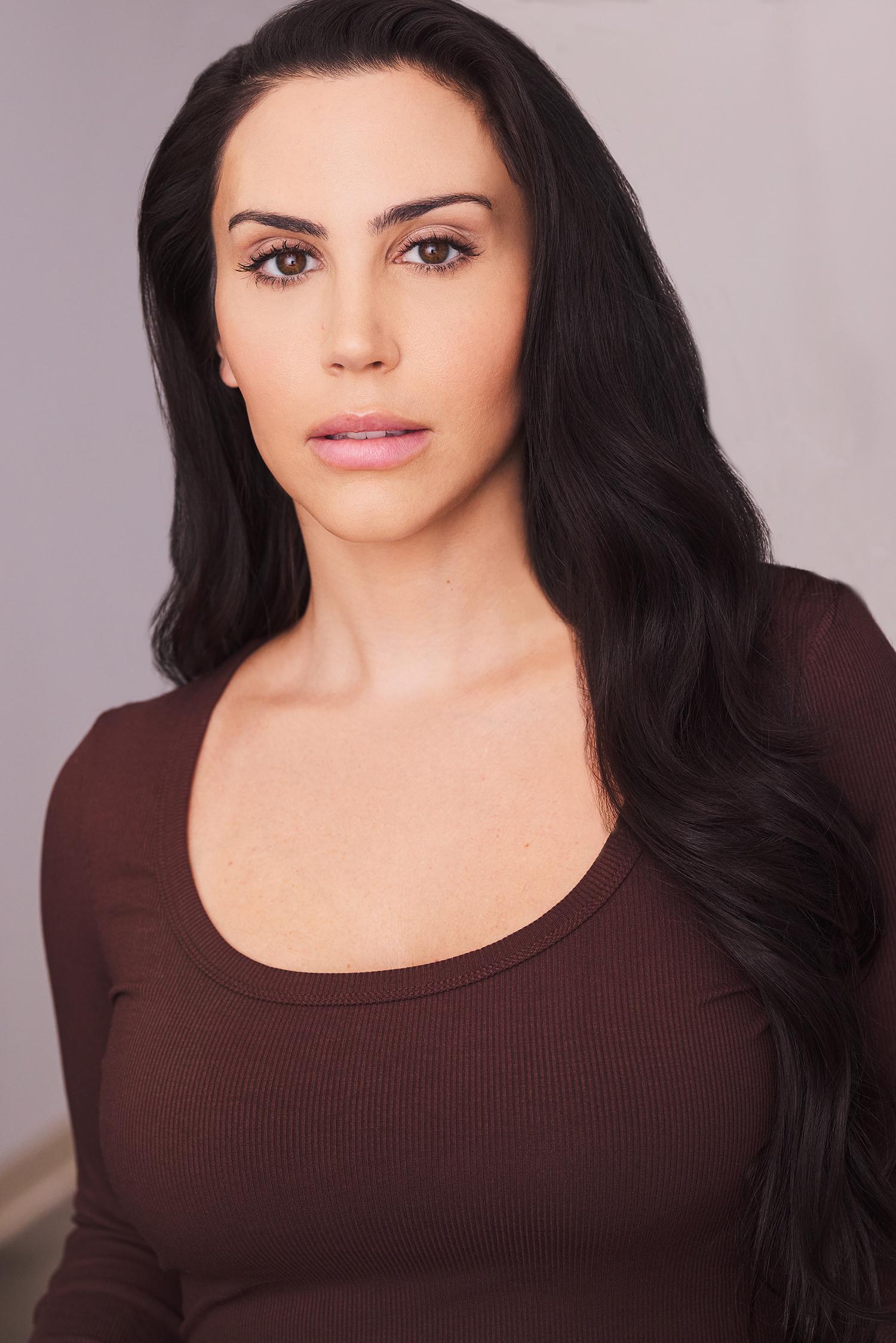 Аманда Азарян