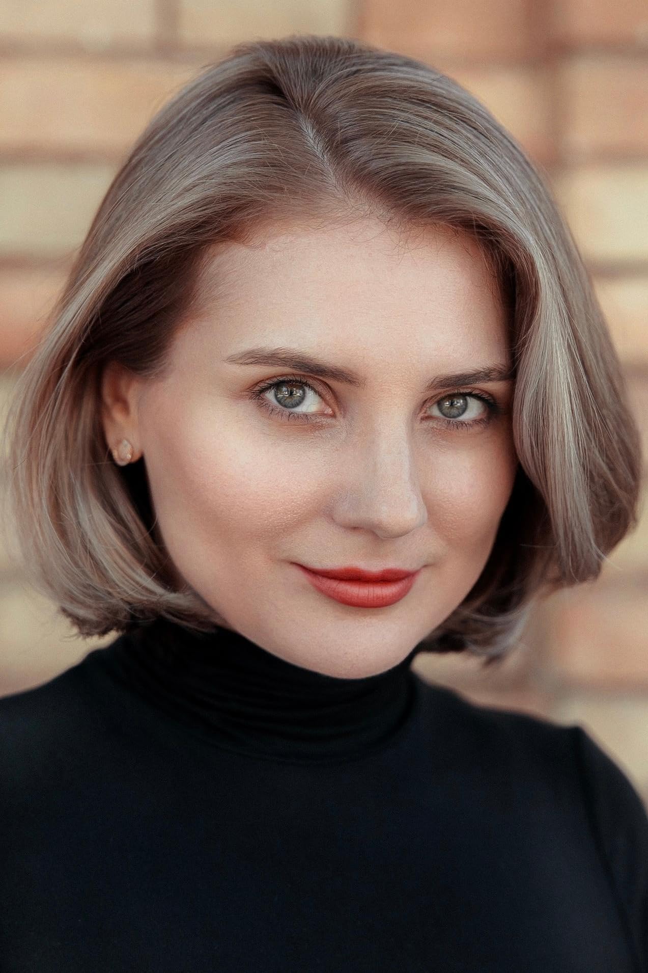 Зина Эсепкук