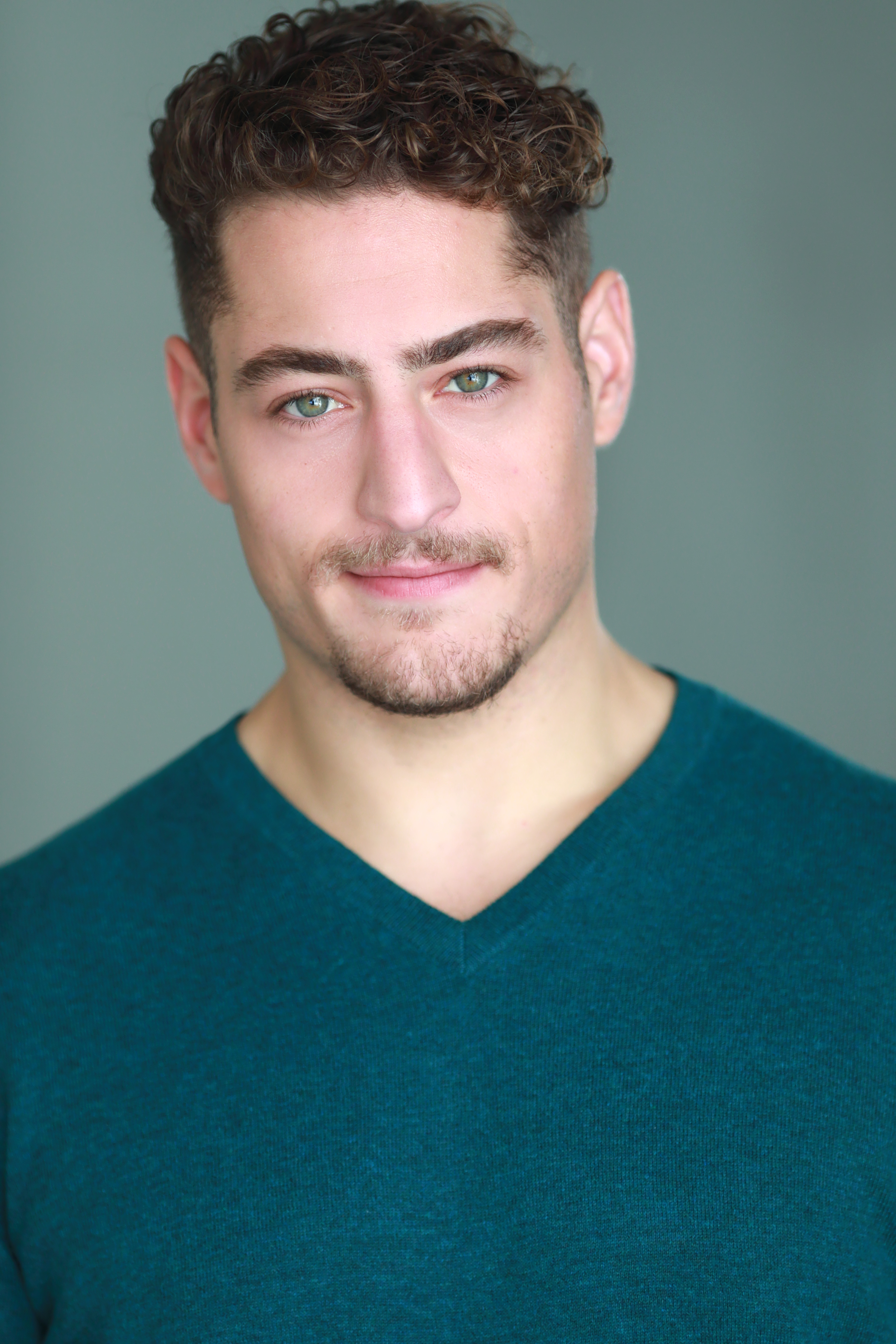 Александр ДеЧино