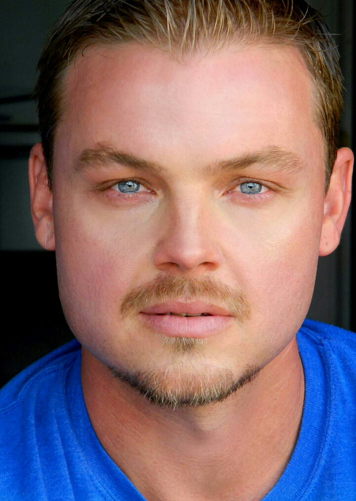 Джош Мэнзер