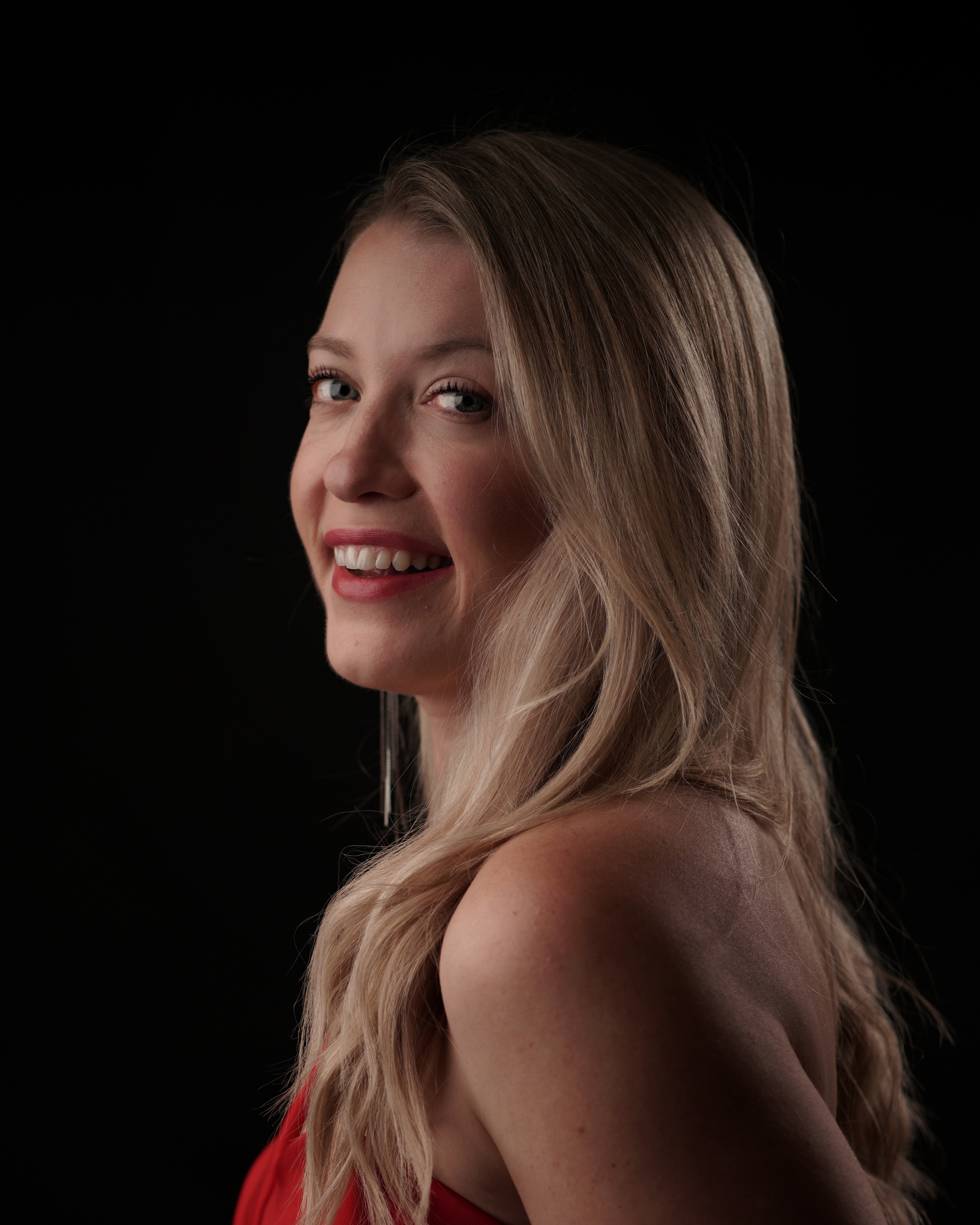 Мегги Дженни