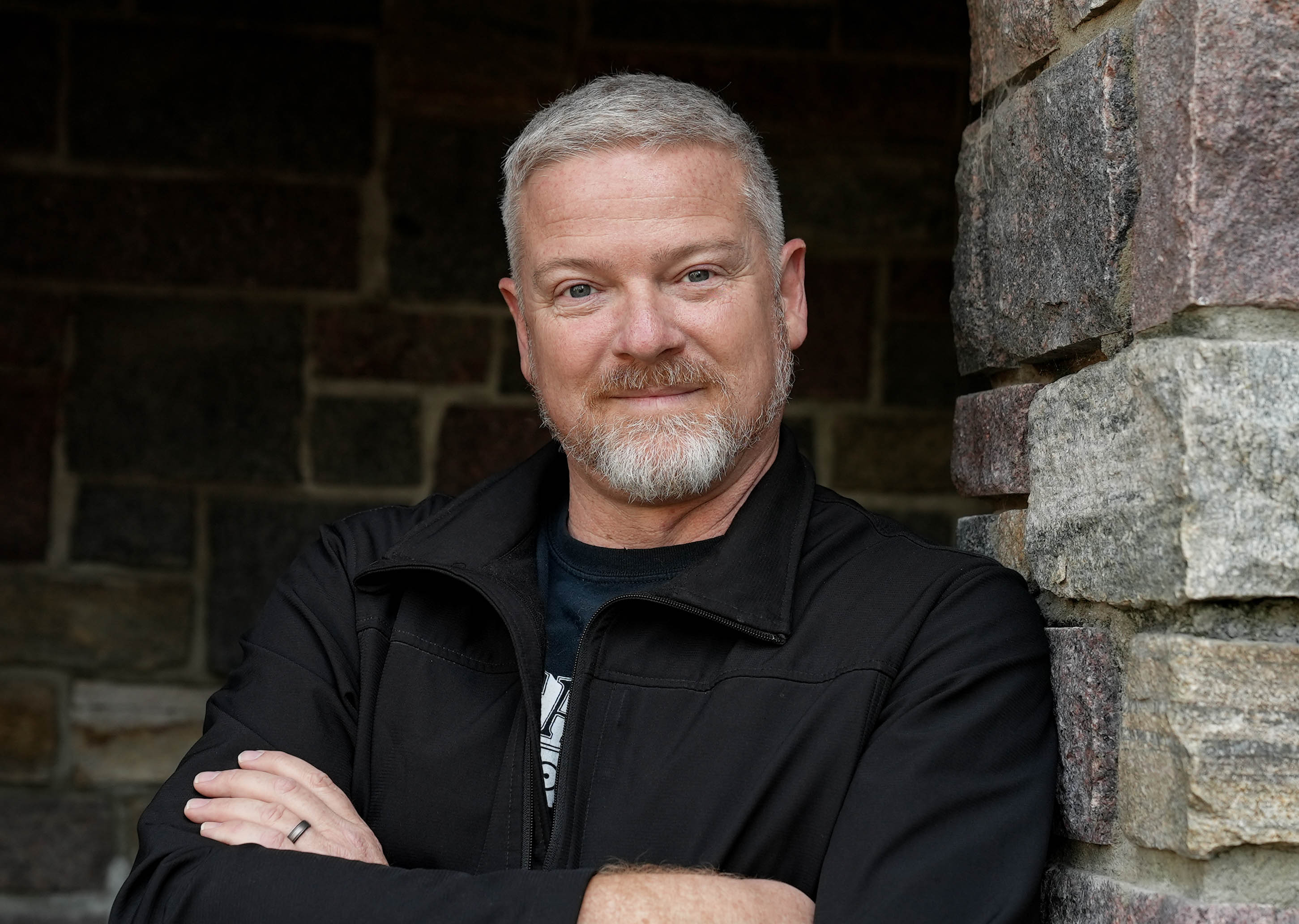 Майк Леонард