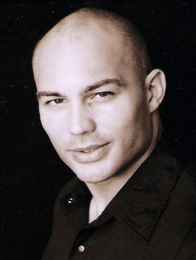 Джеймс Микалопоулос