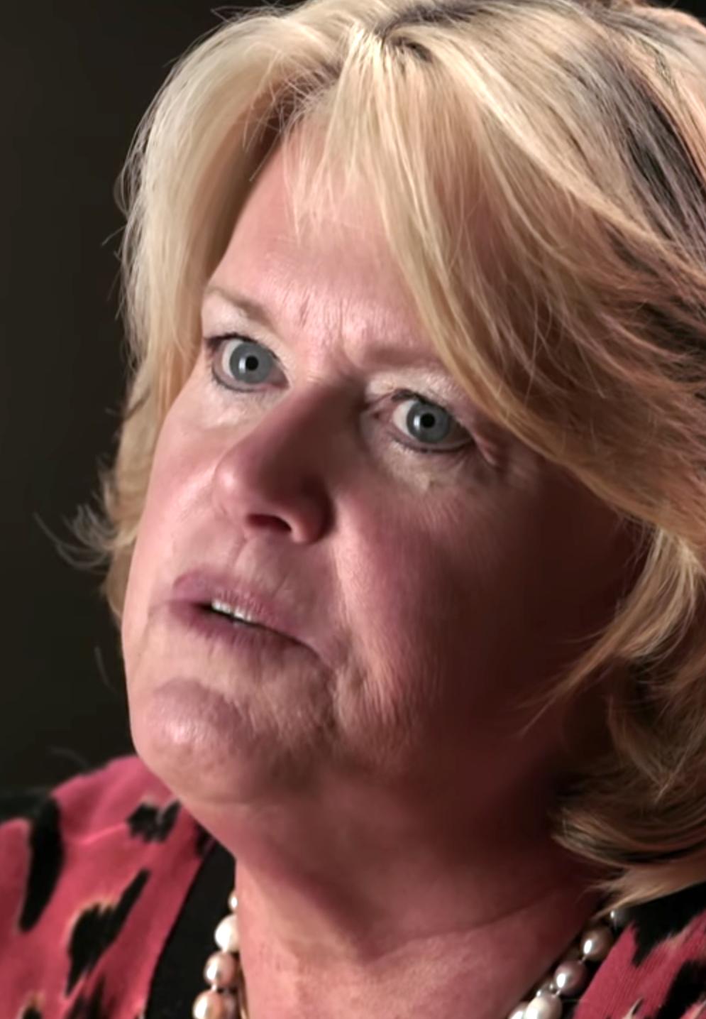 Джоан Бишоп