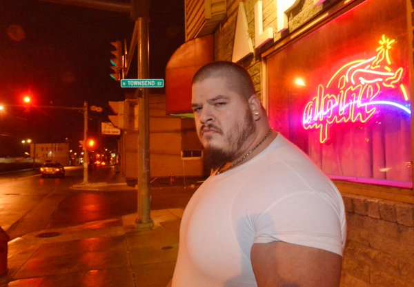 Уайетт Лозано