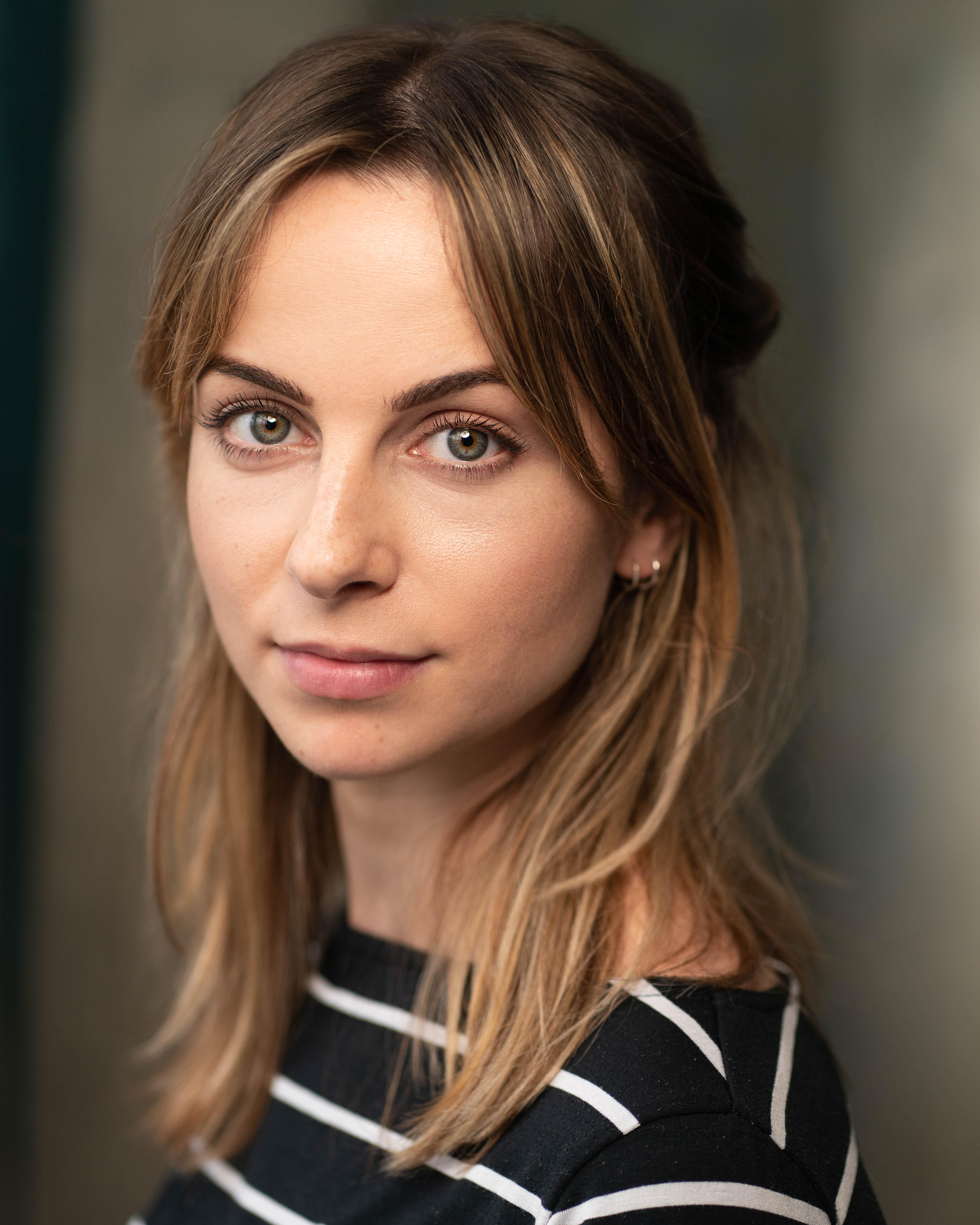 Мадлен Уокер