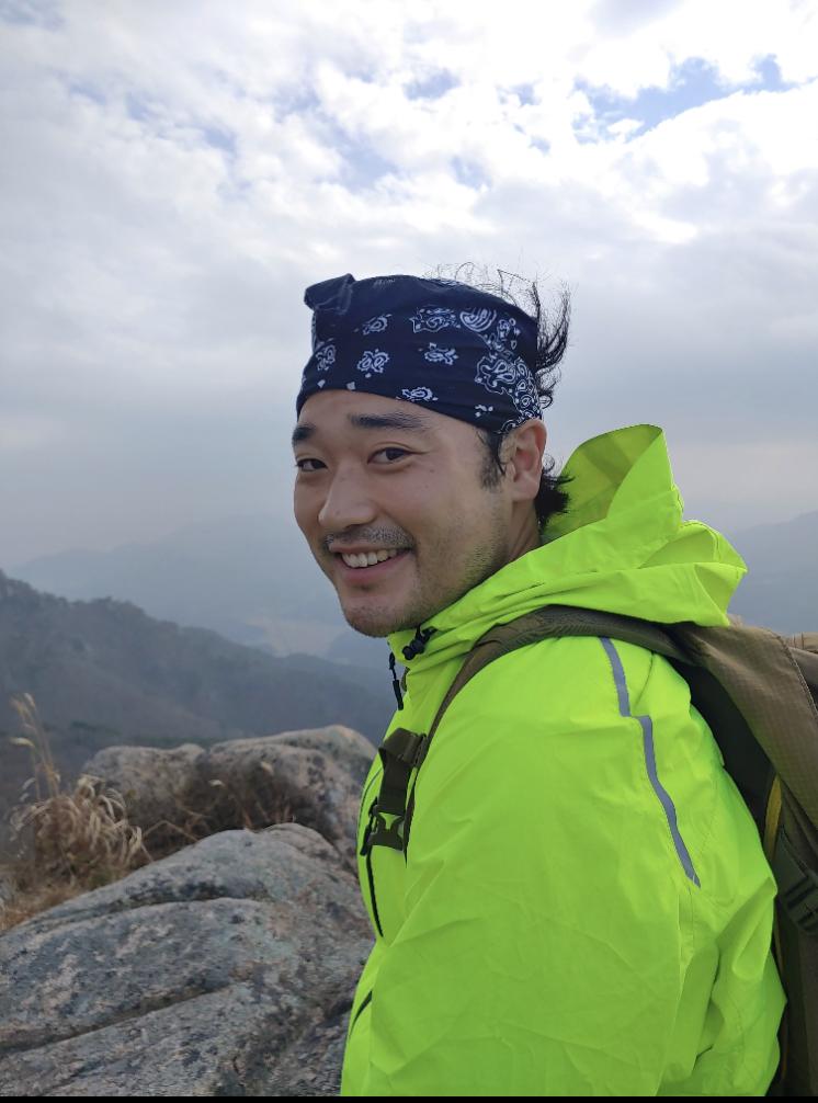 Джонатан Йи