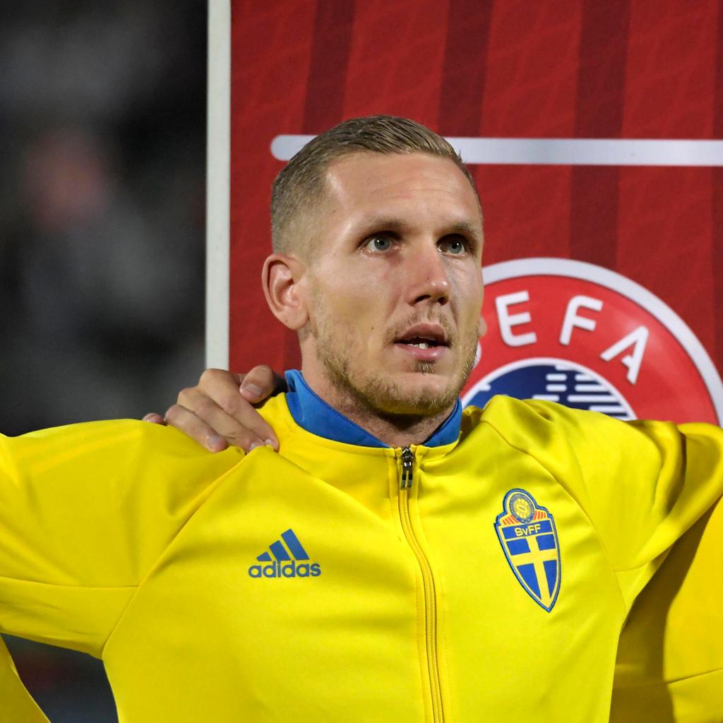 Робин Олсен