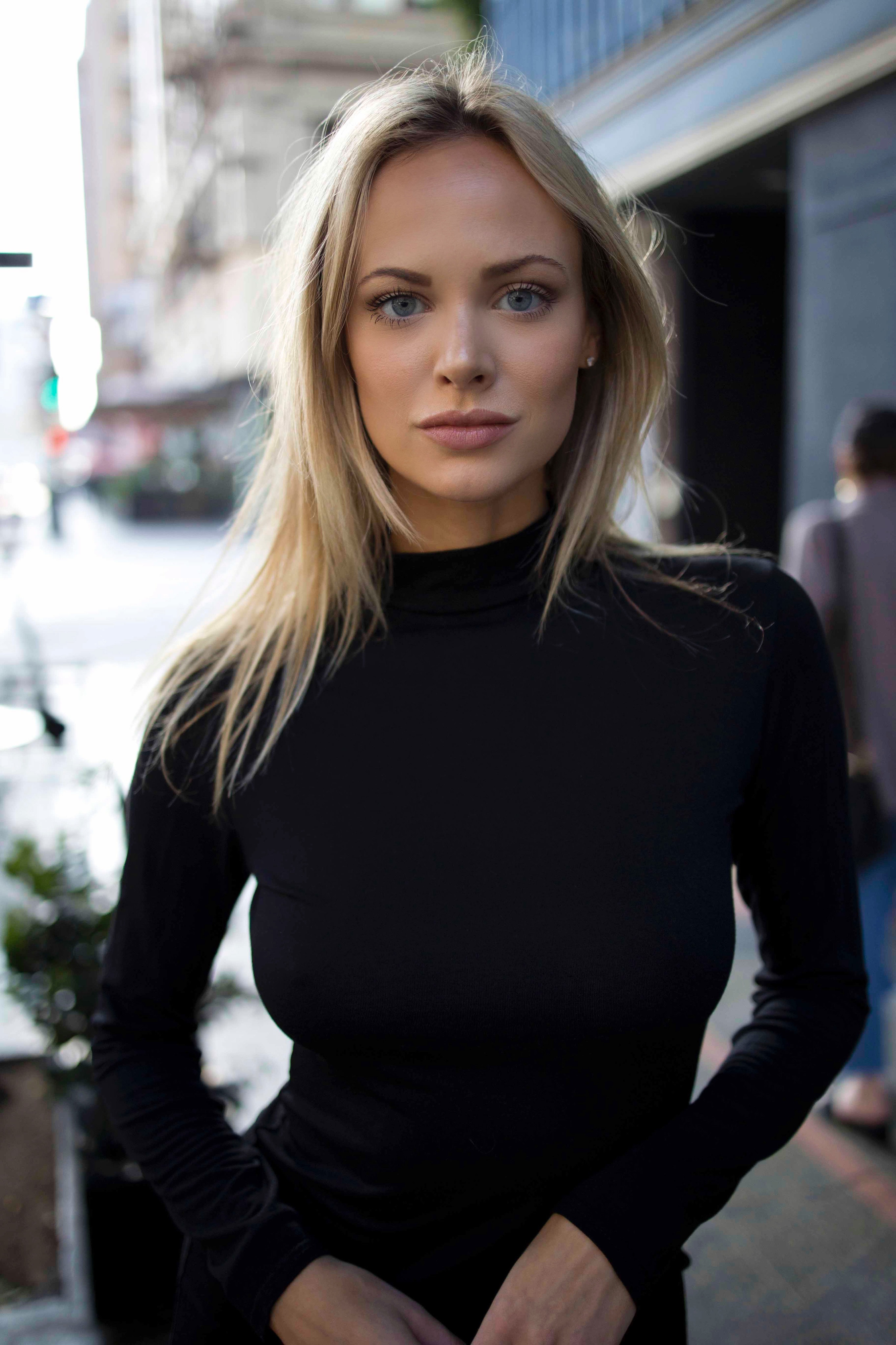 Меган Робертс