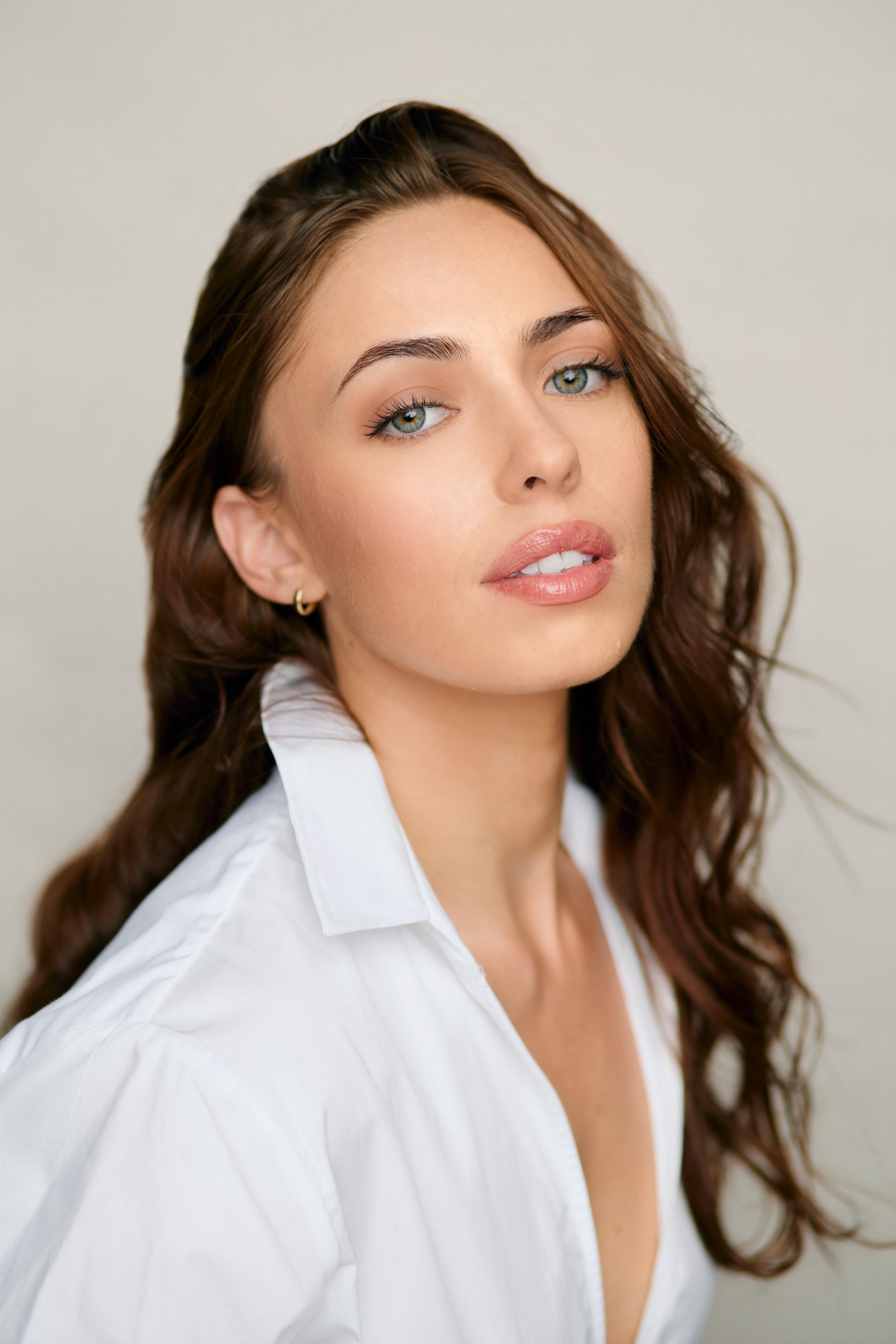 Изабелла Уорд