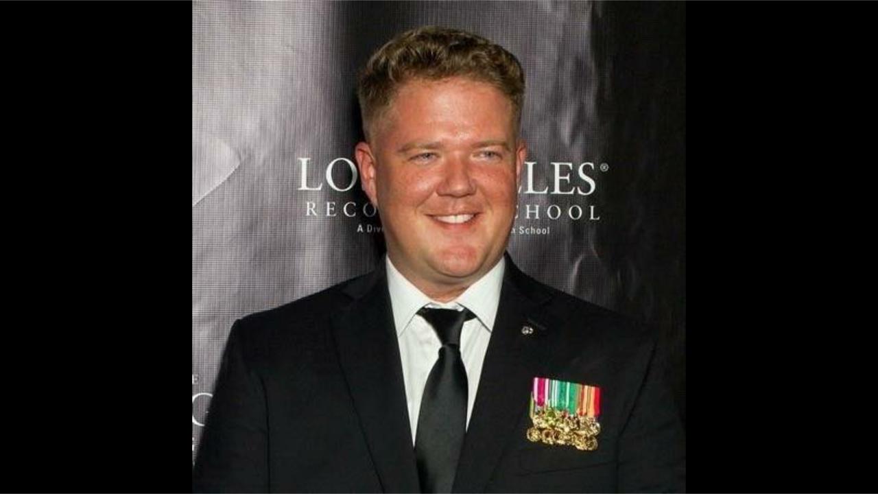 Аарон Джей Брукс