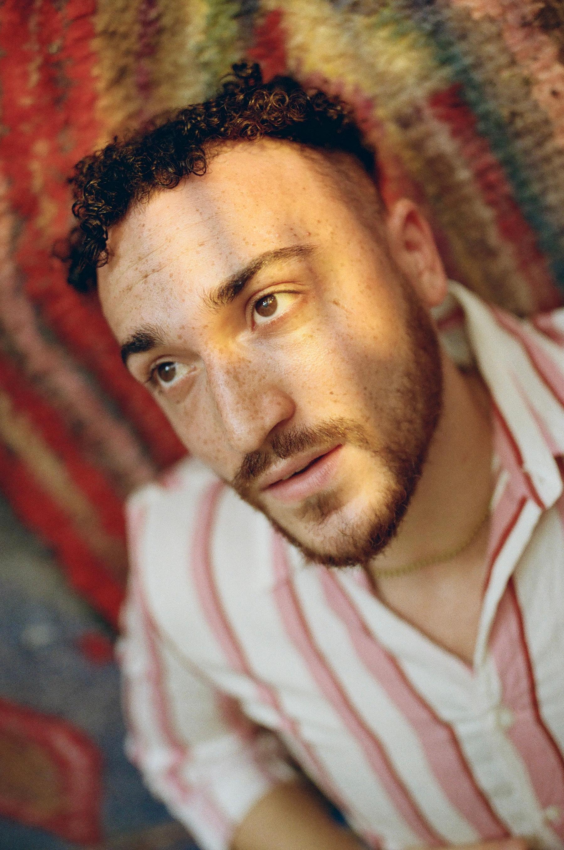 Лукас Джонс