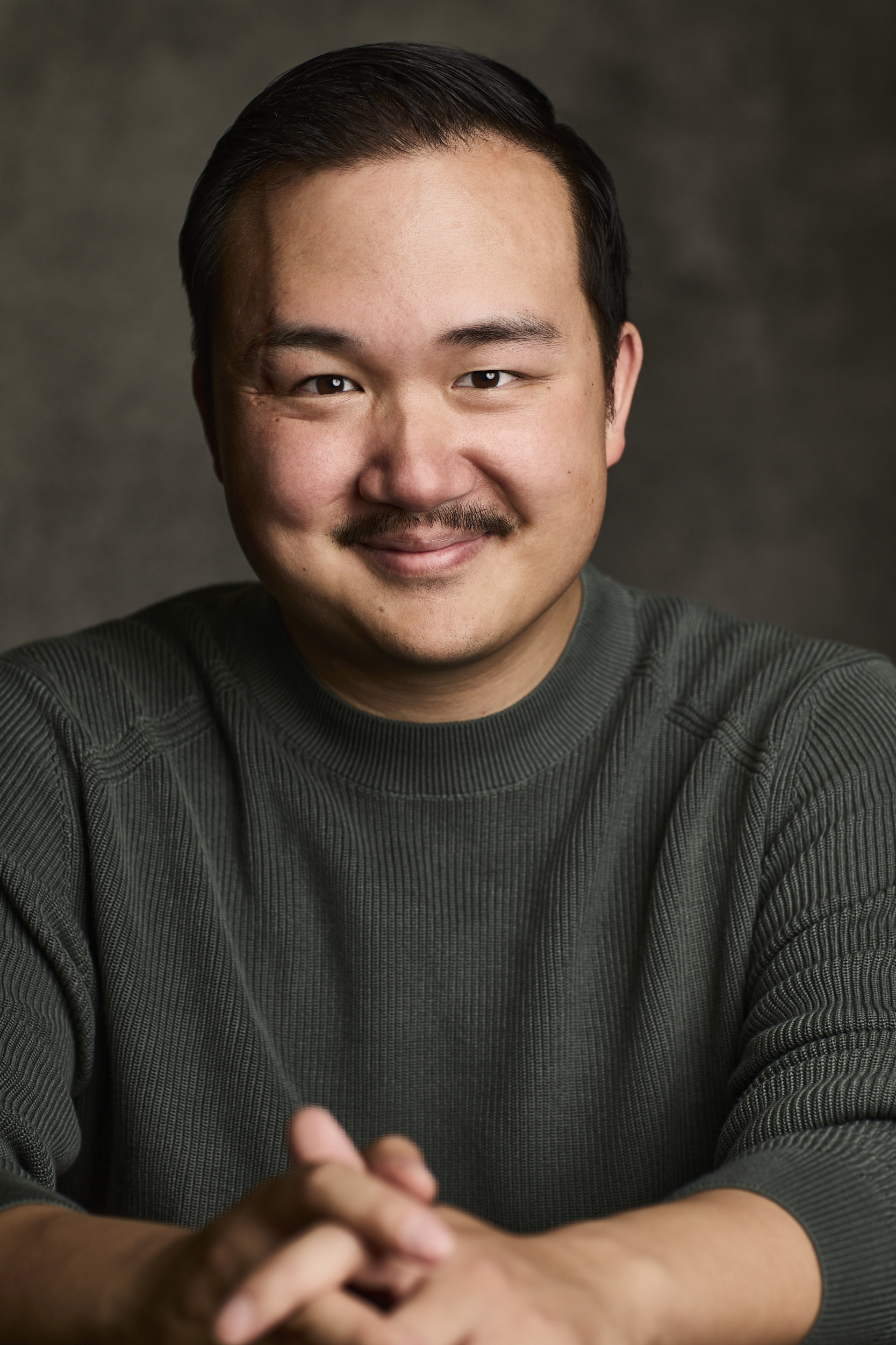 Энтони Холл