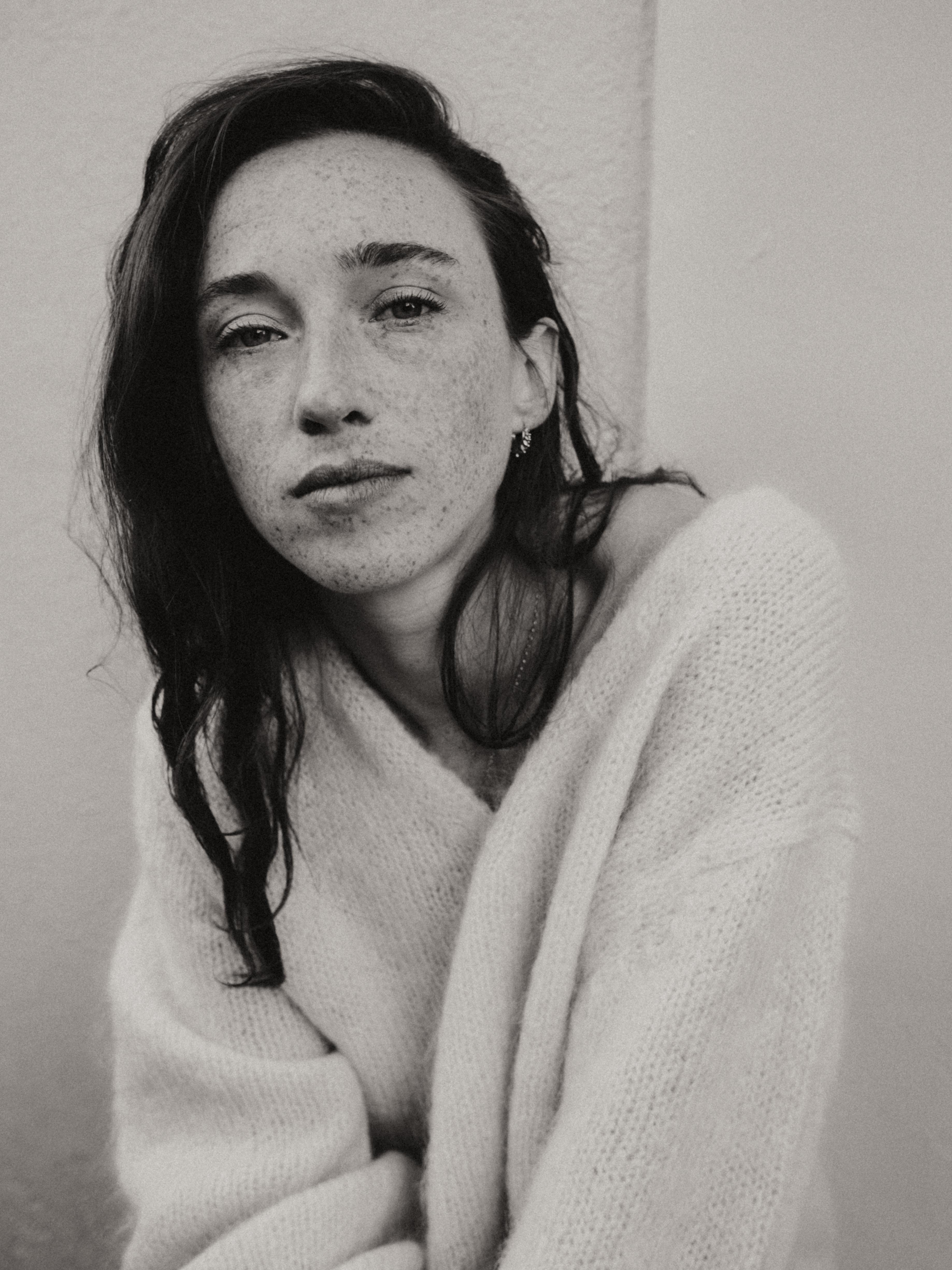 Элли Джеймс