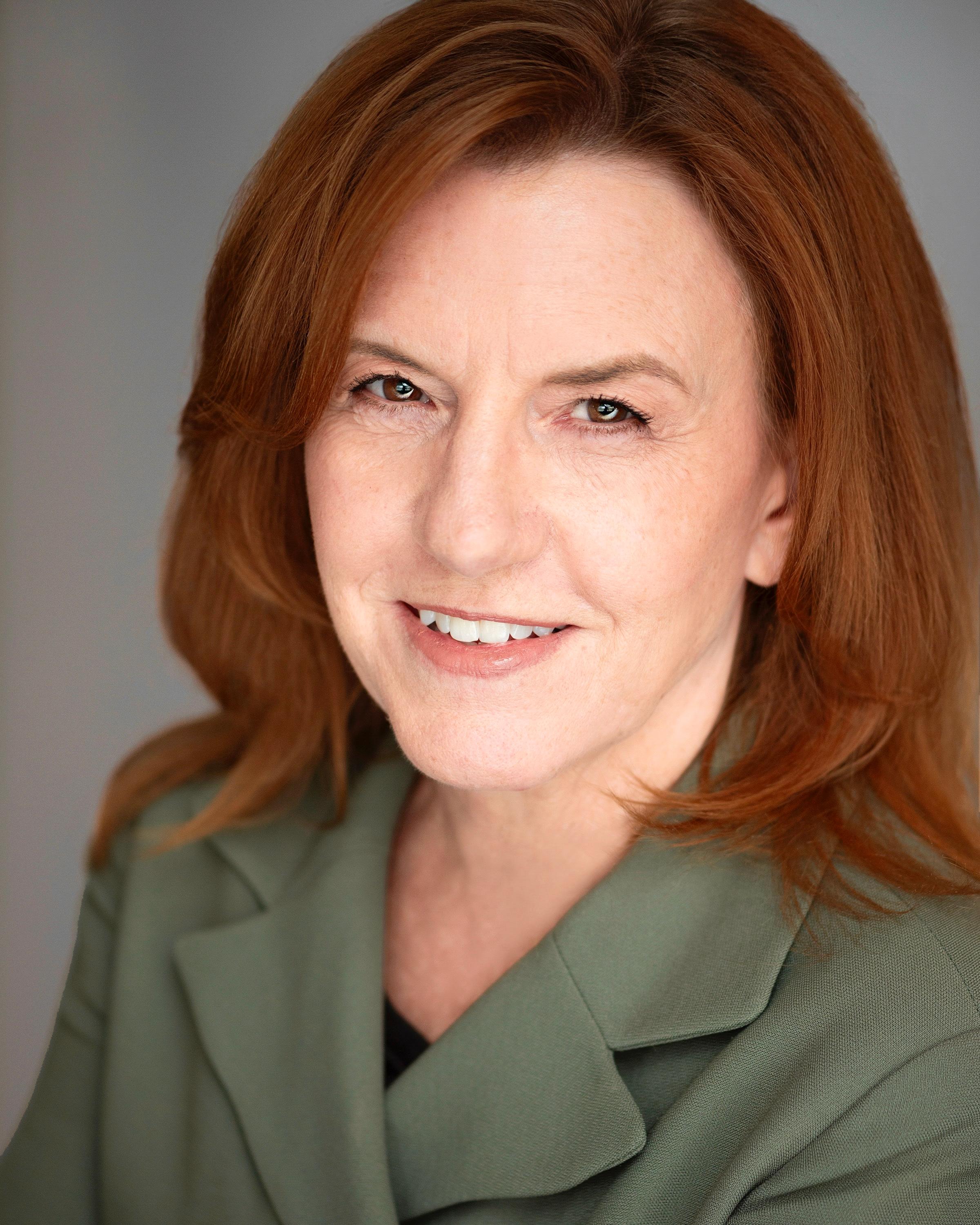 Lora Zachek