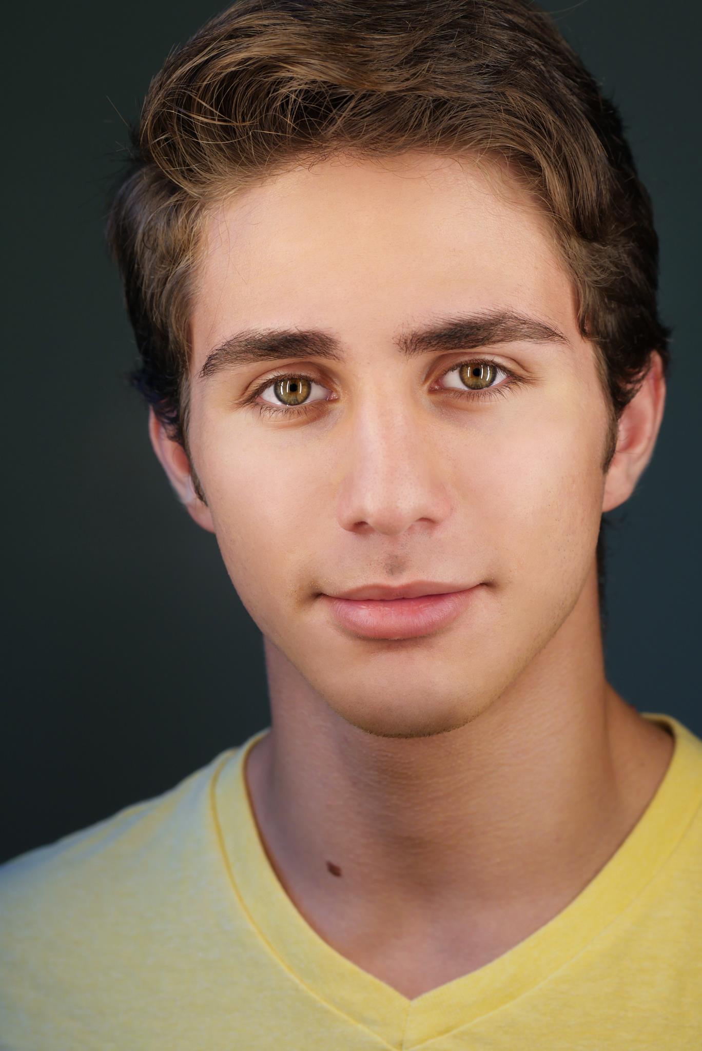 Кэмерон Огэст