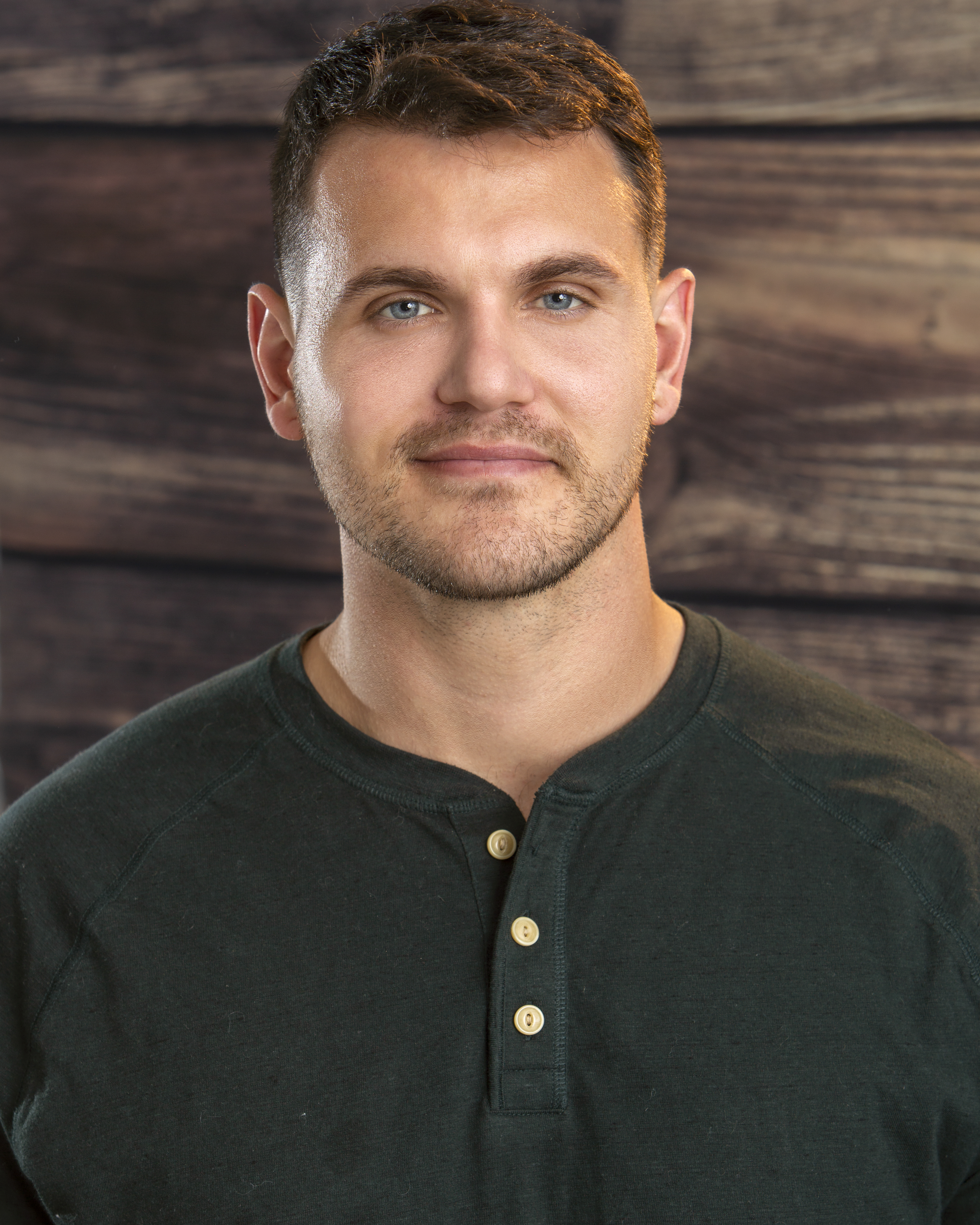 Джонни Карлсон