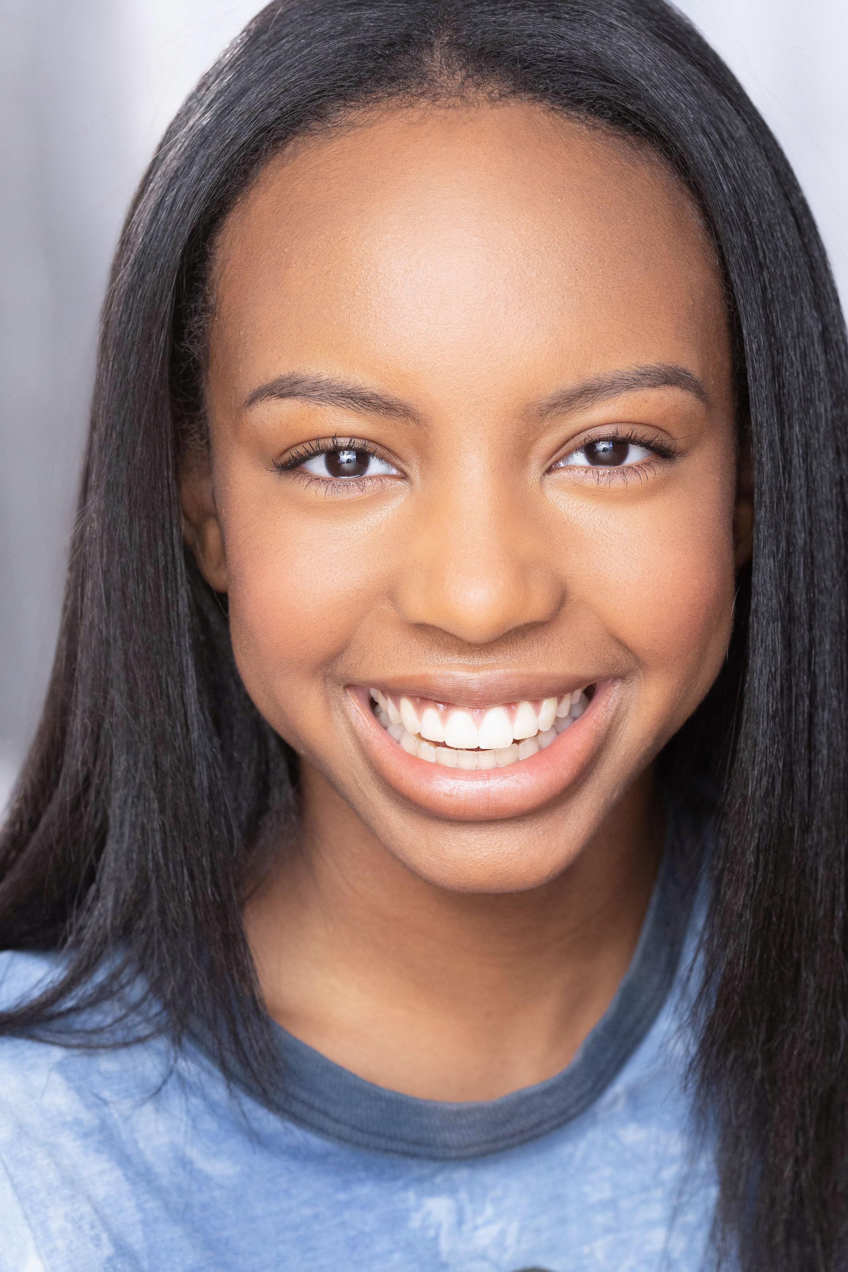 Райли  Картер Адамс