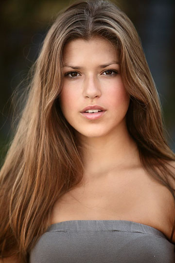 Кэролин  Моллой