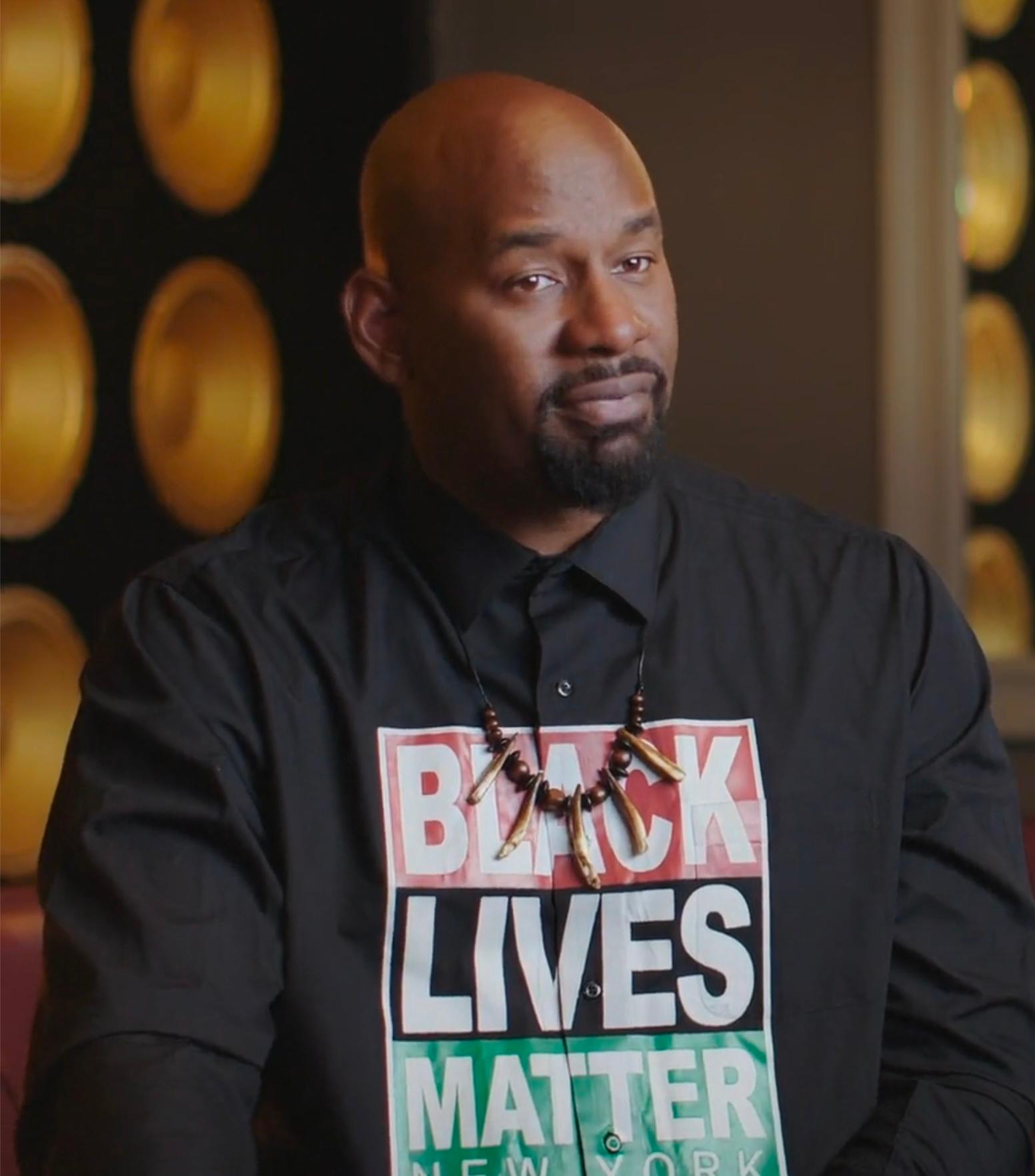 Хоук Ньюсам