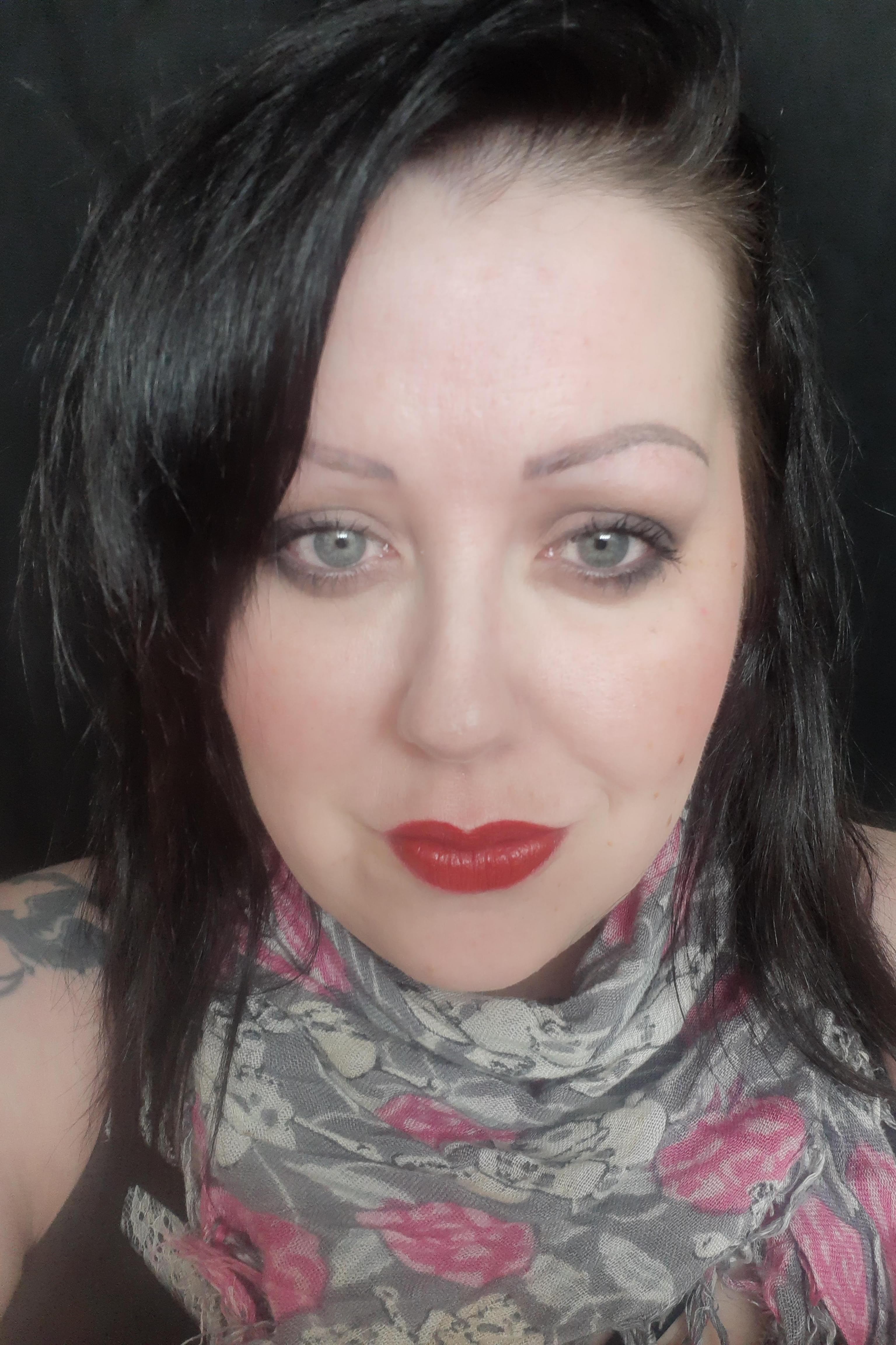 Вики МакИнтайр