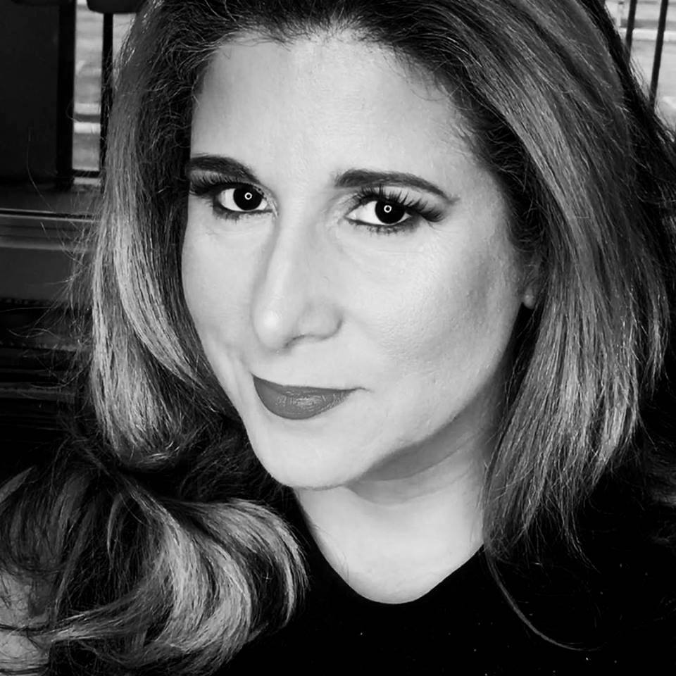 Gloria R. de los Reyes