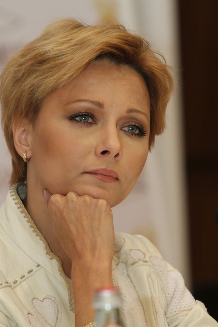 Дарья Повереннова Фото Стрижки Сейчас