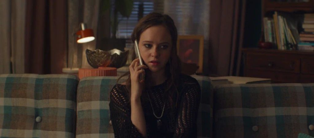 Рецензия на сериал «Что-то положительное»: прогуливаем школу и учимся манипулировать взрослыми