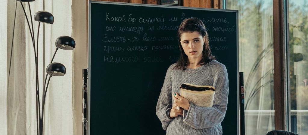 «Няня Оксана», «Волшебный участок», «Бар "Один звонок"»: 10 ожидаемых российских сериалов осени и зимы 