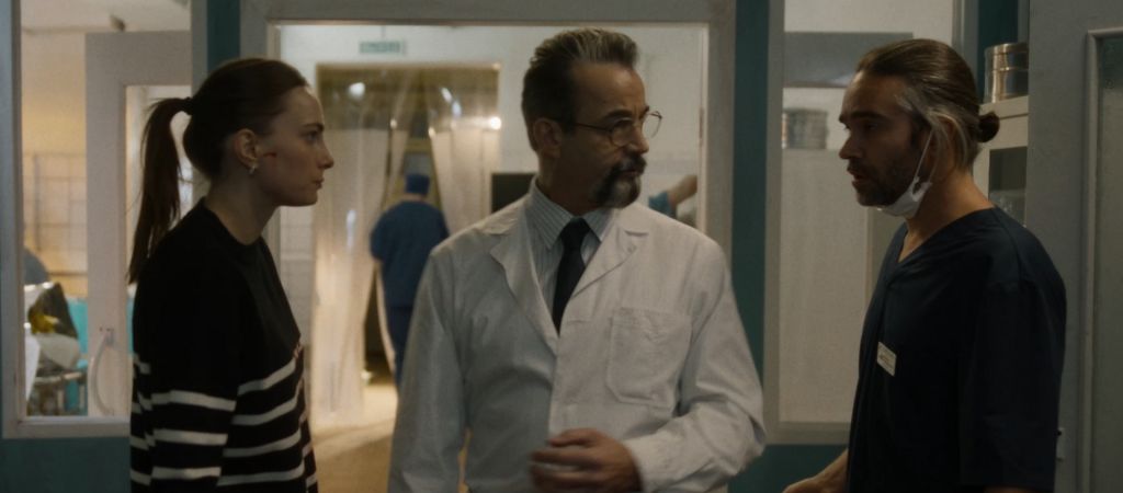 Рецензия на сериал «Полная совместимость»: анатомия страсти, совы и Петр Федоров на Крайнем Севере